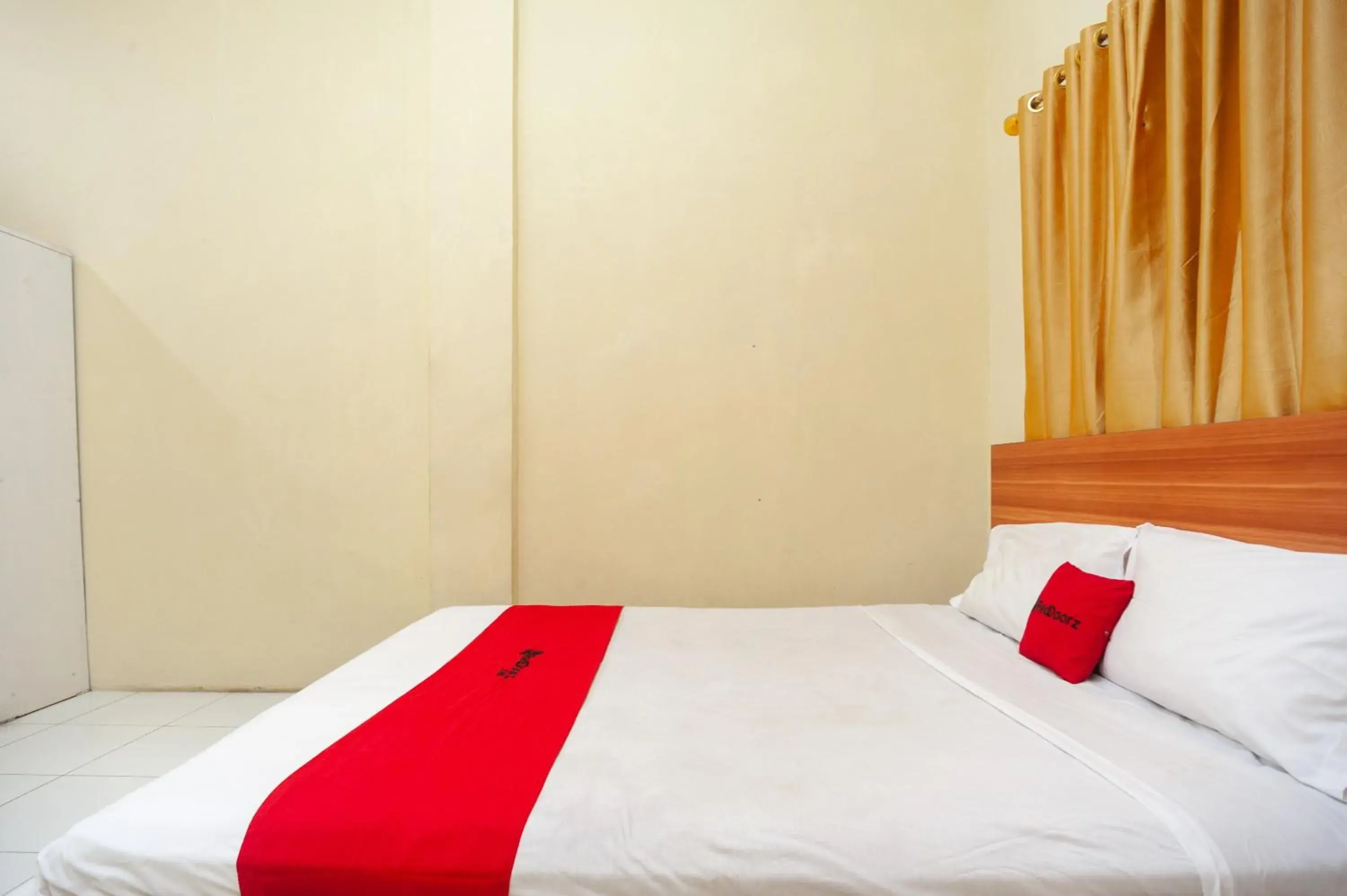 Bed in RedDoorz near Universitas Muhammadiyah Pringsewu Bed in RedDoorz near Universitas Muhammadiyah Pringsewu