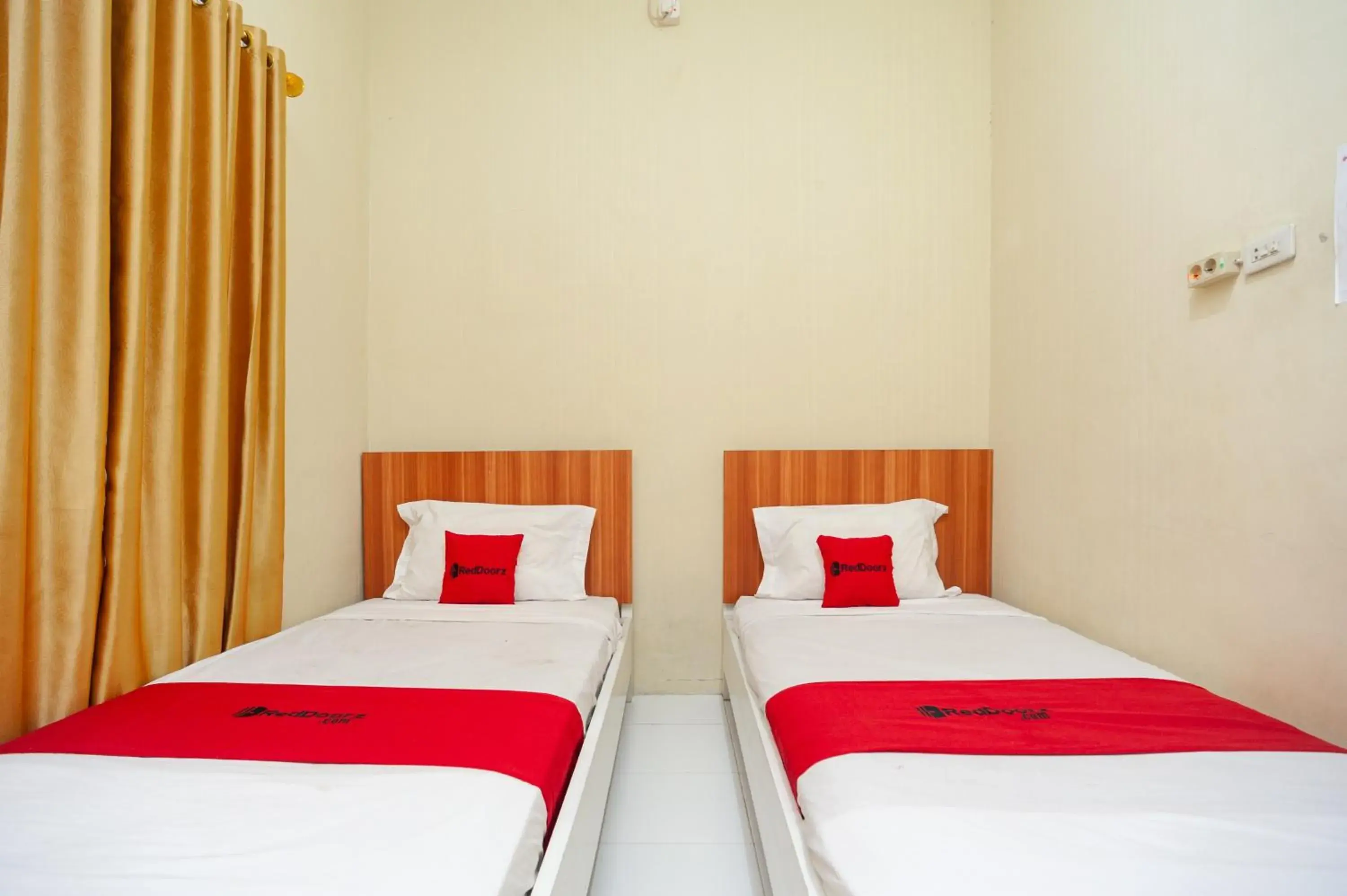 Bed in RedDoorz near Universitas Muhammadiyah Pringsewu Bed in RedDoorz near Universitas Muhammadiyah Pringsewu