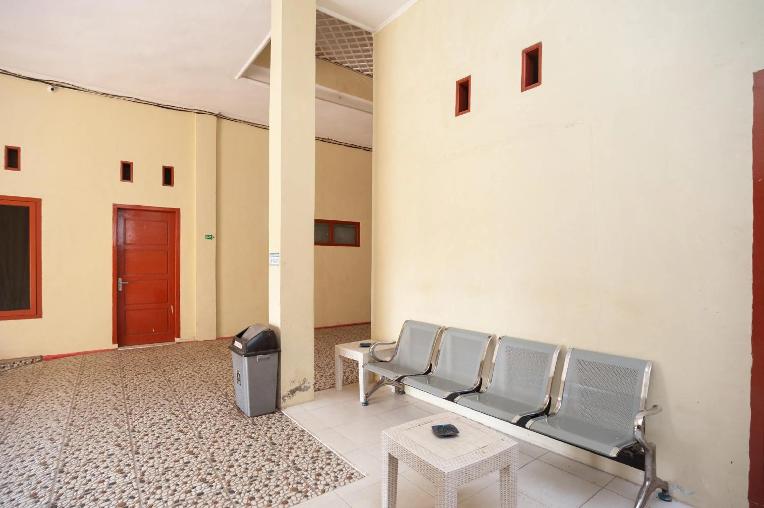 Property building in RedDoorz near Universitas Muhammadiyah Pringsewu