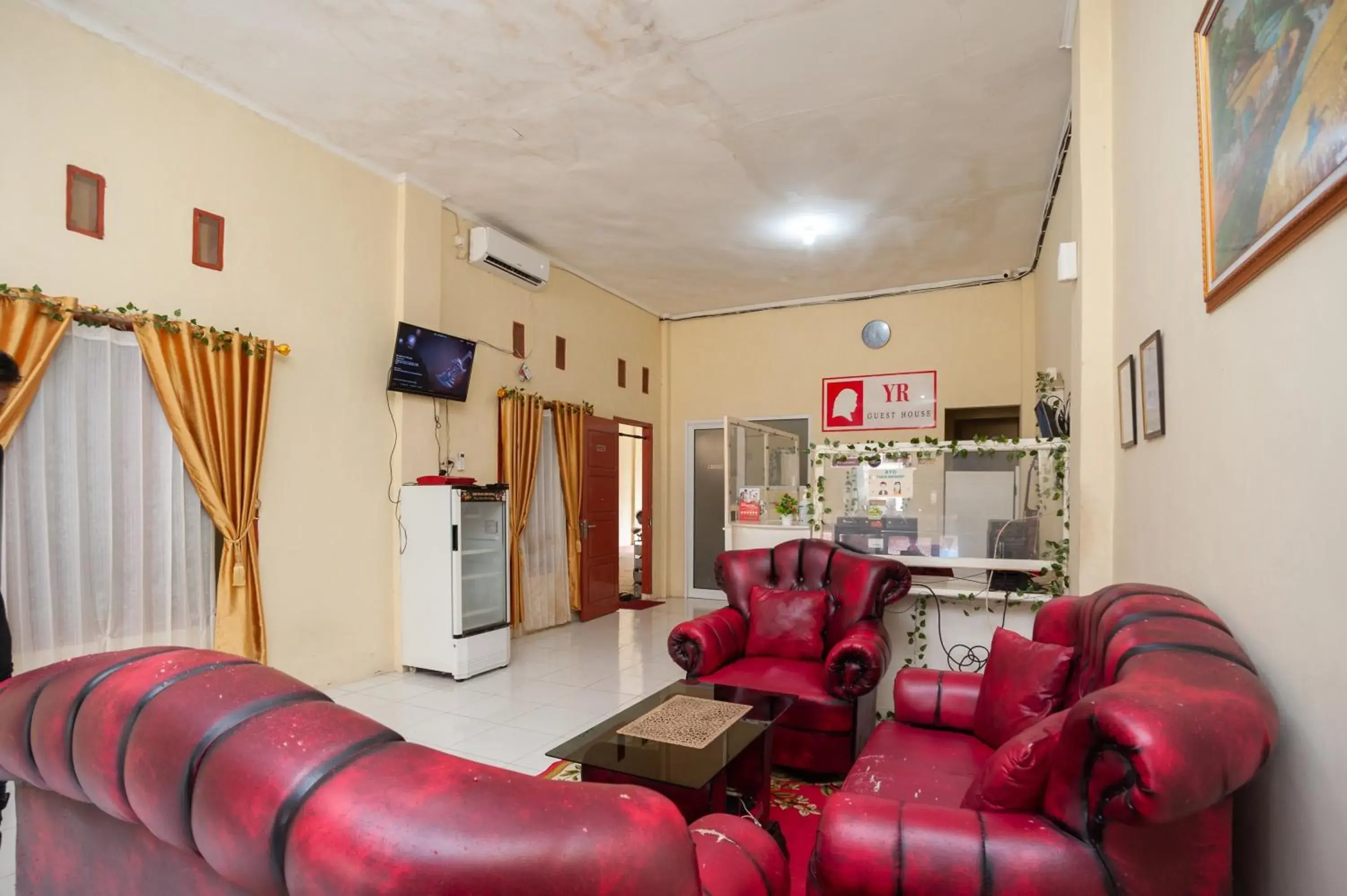 Lobby or reception in RedDoorz near Universitas Muhammadiyah Pringsewu Lobby or reception in RedDoorz near Universitas Muhammadiyah Pringsewu