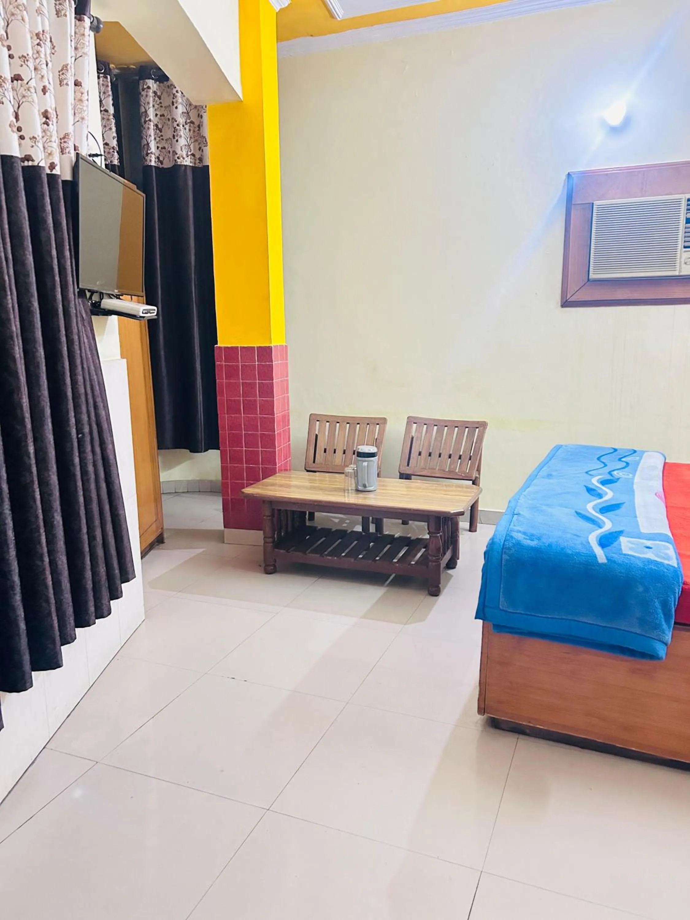 Bed in Sunrise hotel