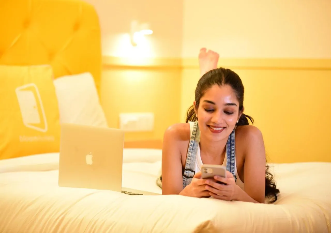 Bedroom, Bed in Bloom Hotel - HITEC City