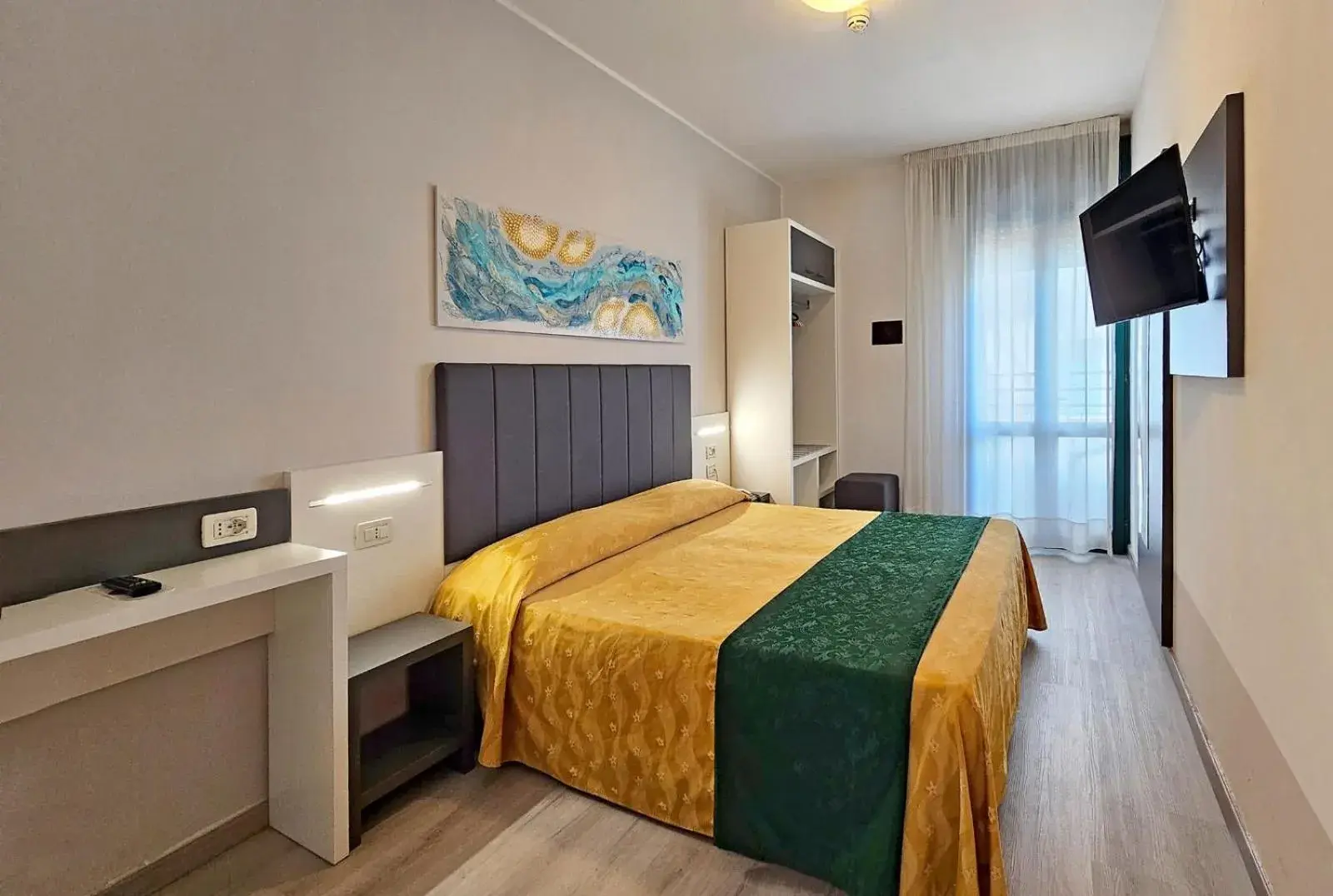 Double or Twin Room with Balcony in Hotel Panorama Double or Twin Room with Balcony in Hotel Panorama