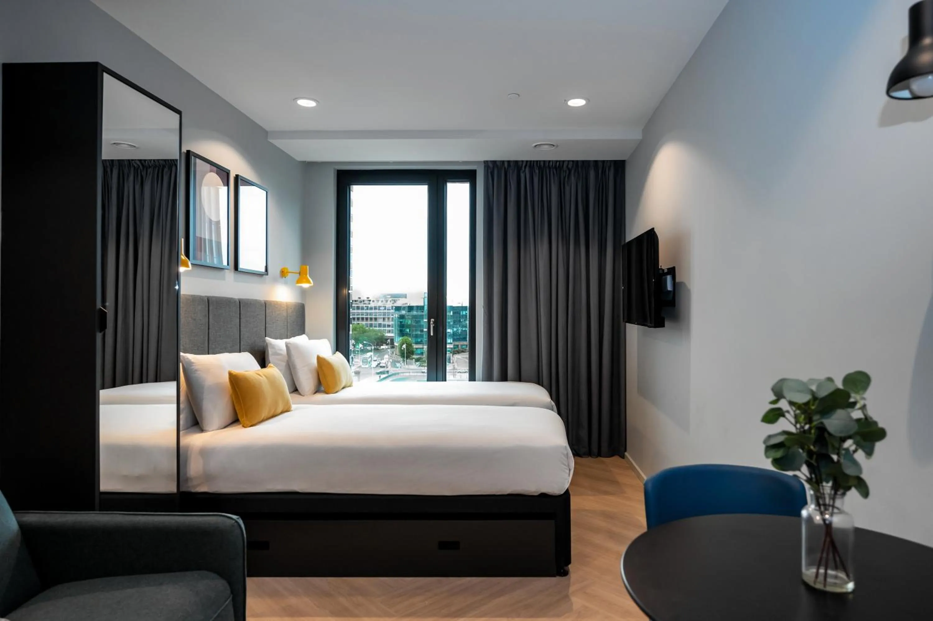 Photo of the whole room, Bed in Staycity Aparthotels Dublin City Quay