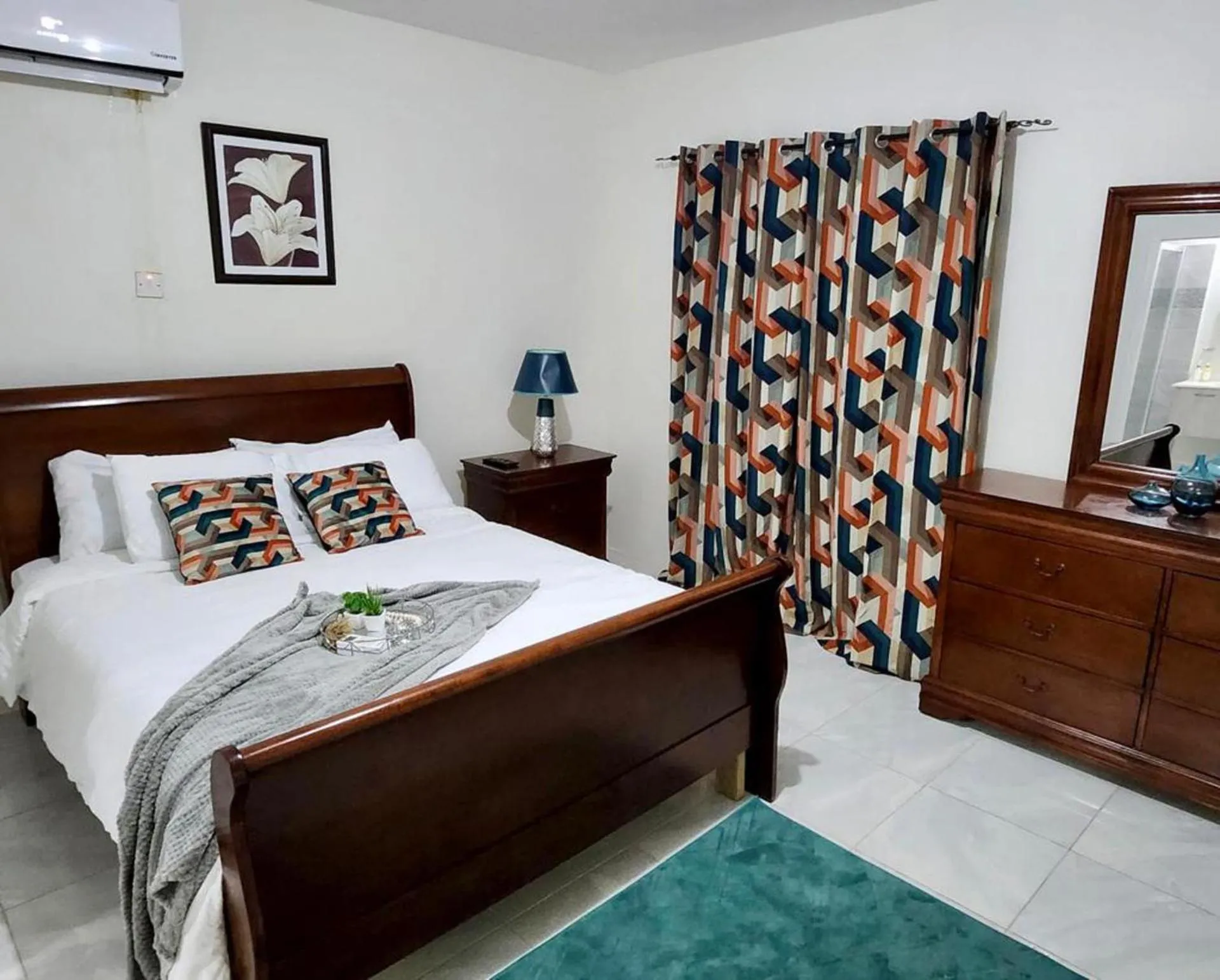 Bed in VaeTropicalParadise Free Puerto Seco Beach Access