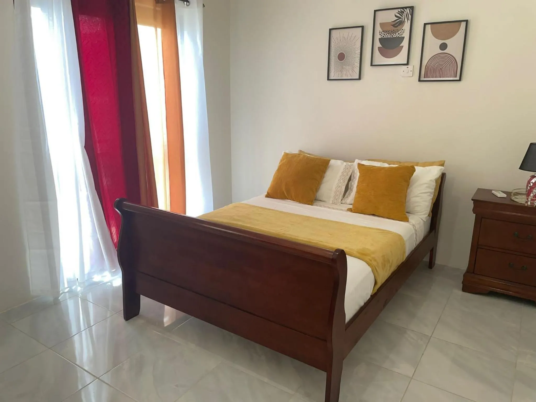 Bed in VaeTropicalParadise Free Puerto Seco Beach Access