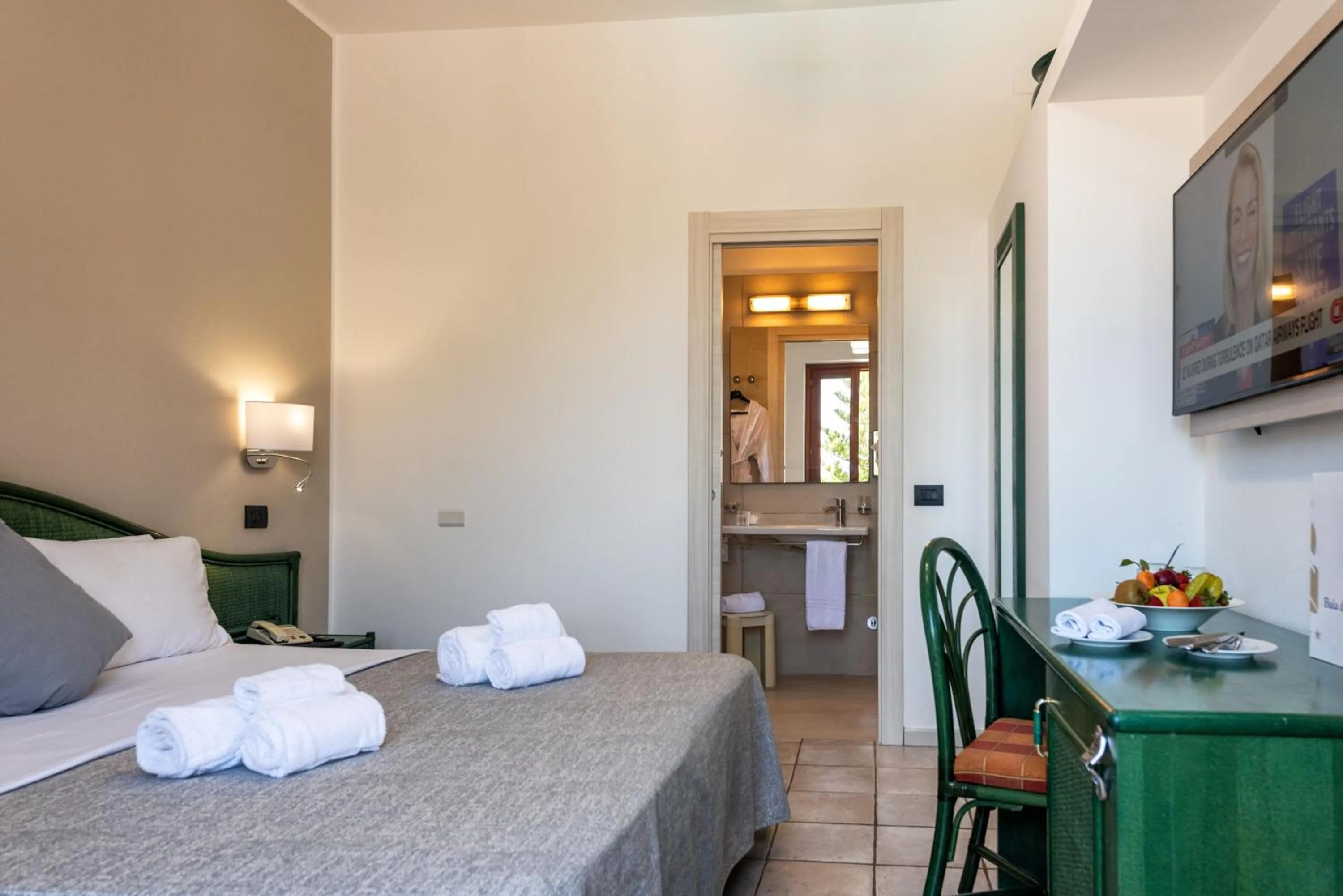 Photo of the whole room, Bed in Hotel Baia Del Capitano