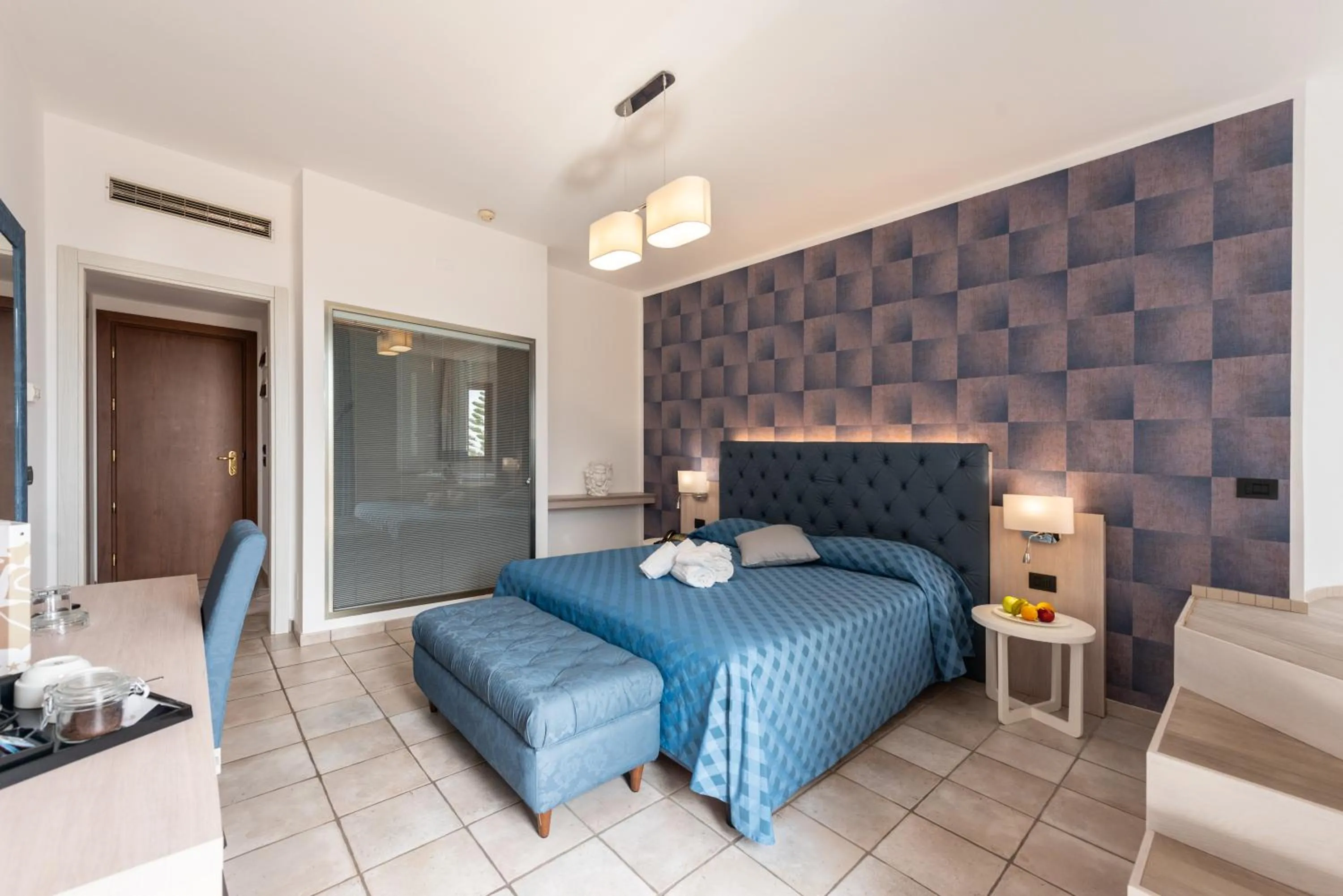 Bedroom, Bed in Hotel Baia Del Capitano