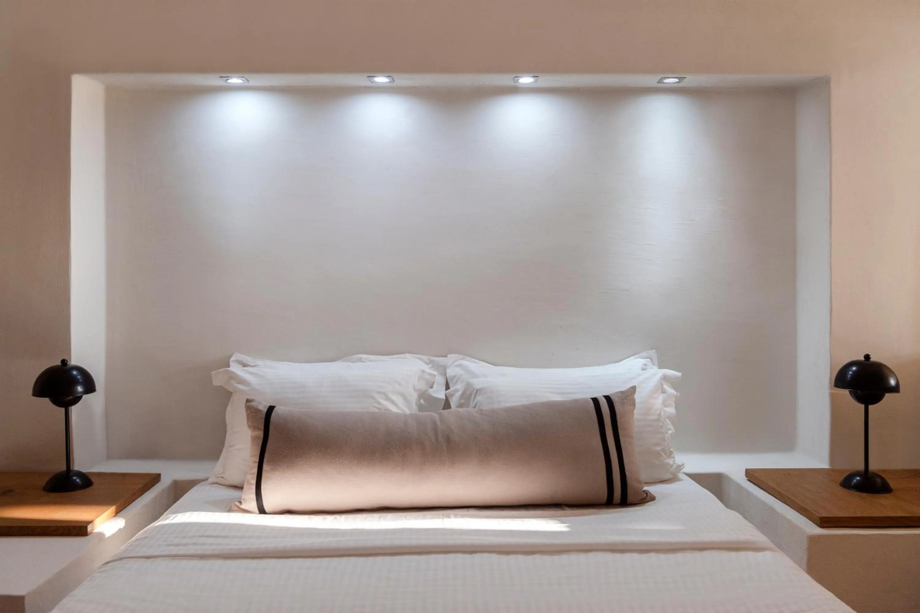 Bed in La Maltese Estate