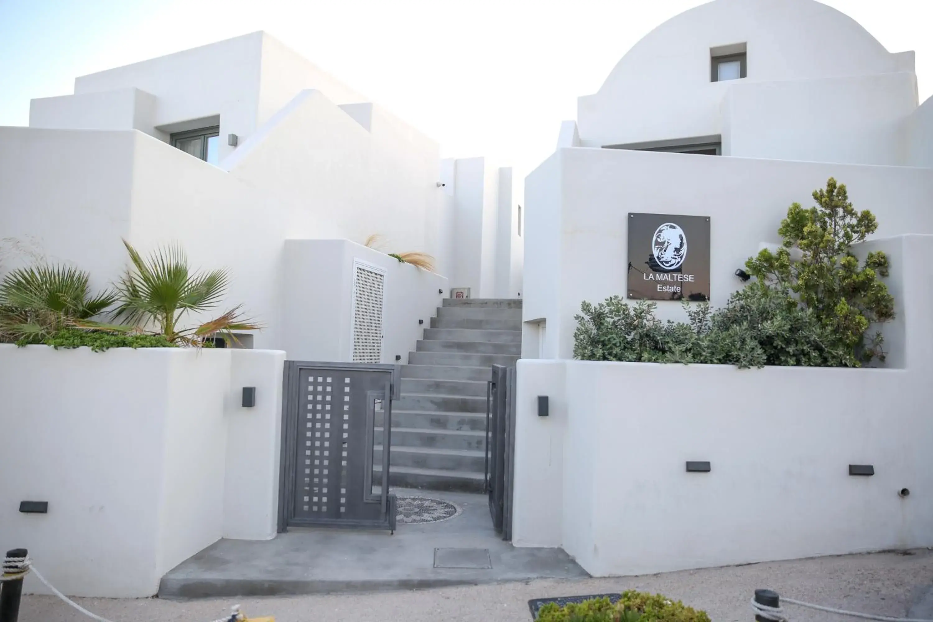 Property building in La Maltese Estate Property building in La Maltese Estate