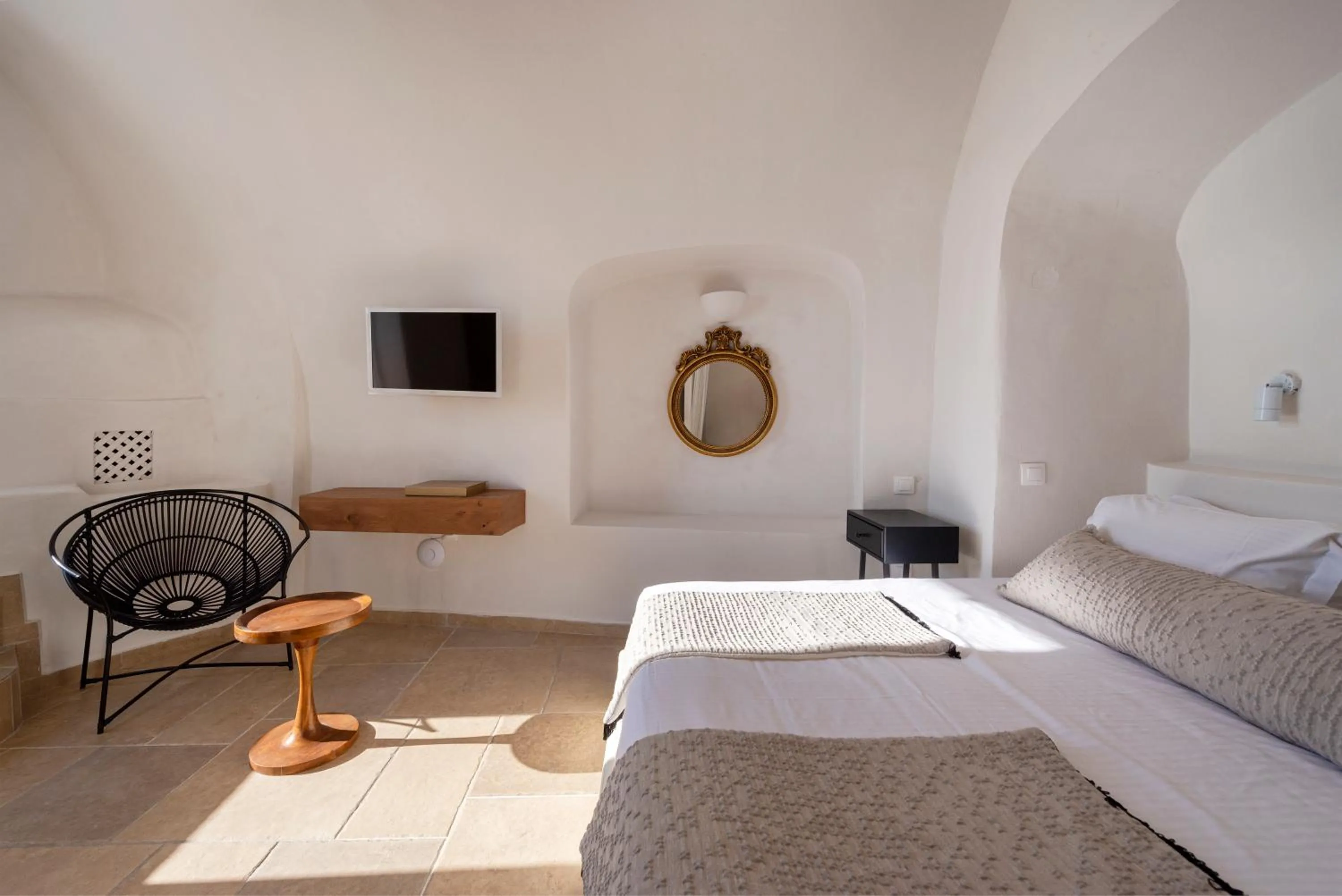 Bed in La Maltese Estate