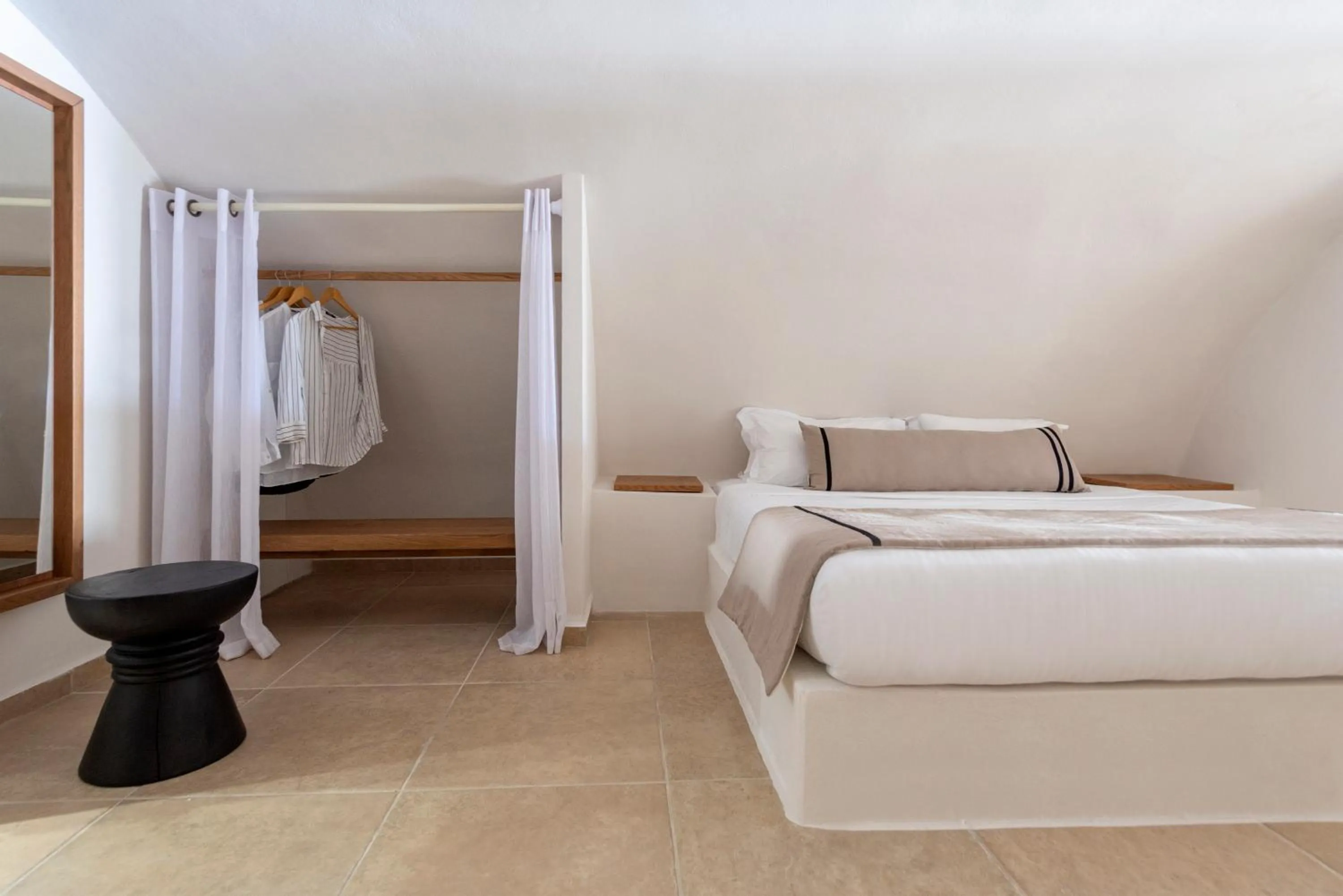 Bed in La Maltese Estate