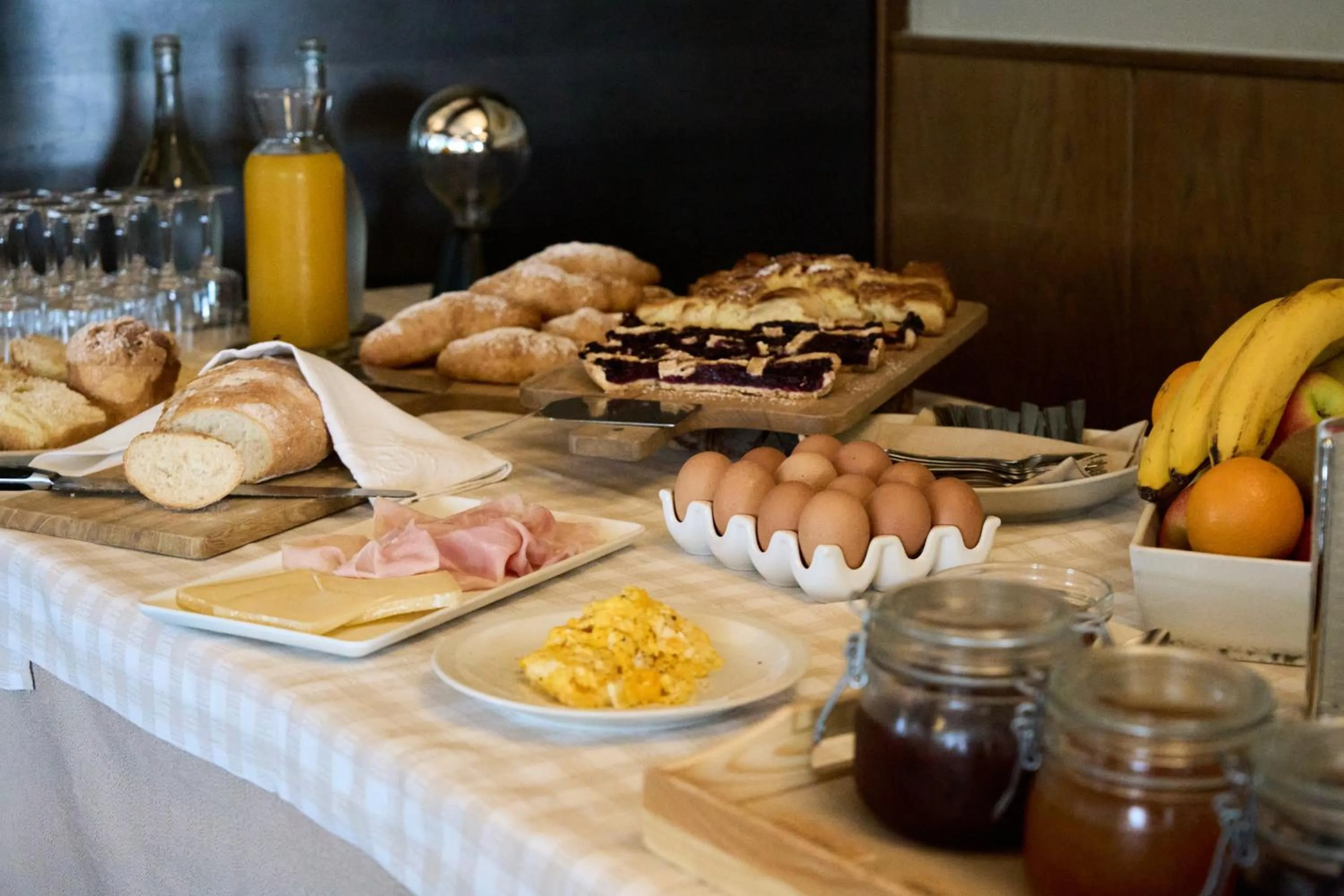 Buffet breakfast in Albergo Moderno & Spa
