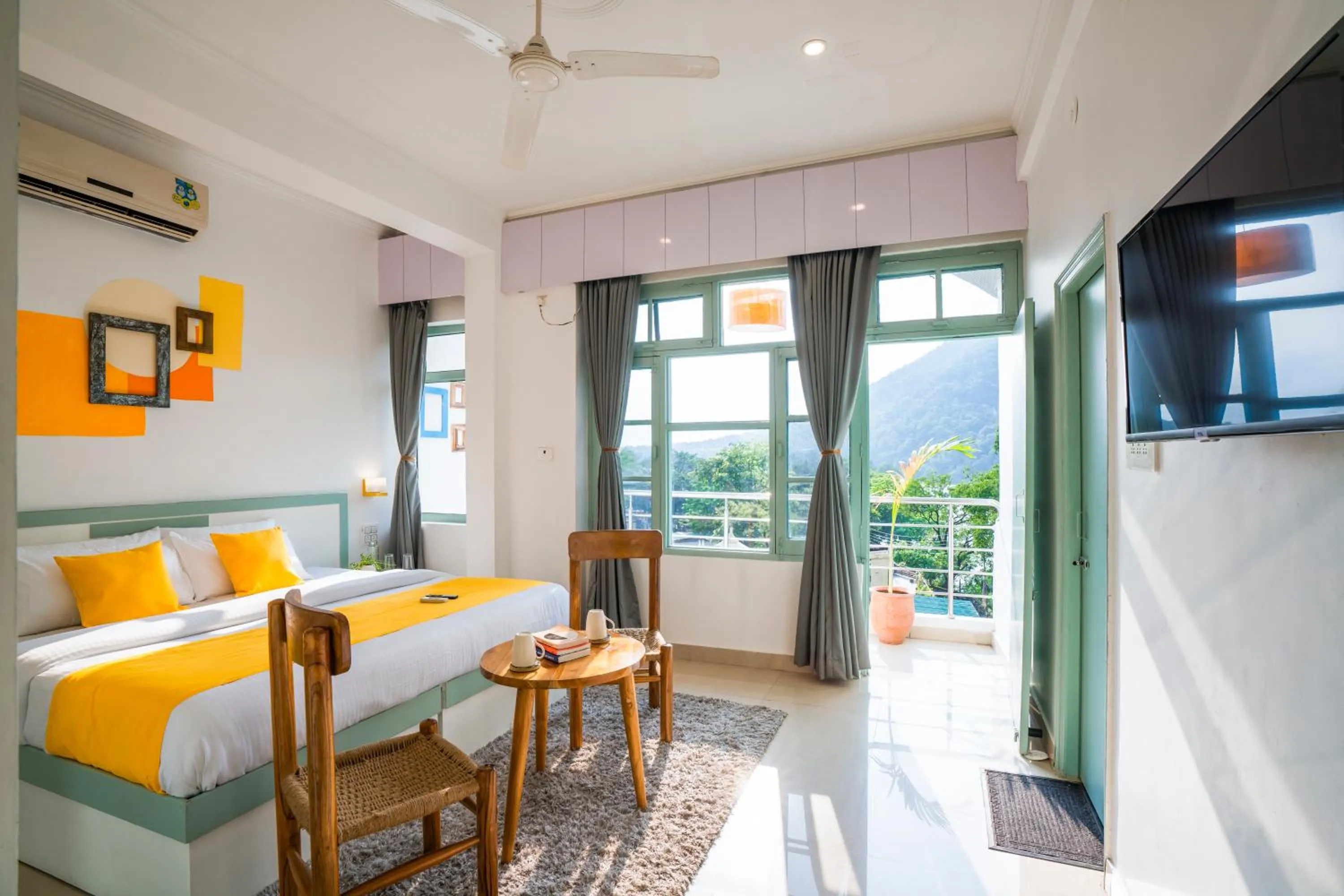 Balcony/Terrace, Bed in Zostel Rishikesh, Laxman Jhula