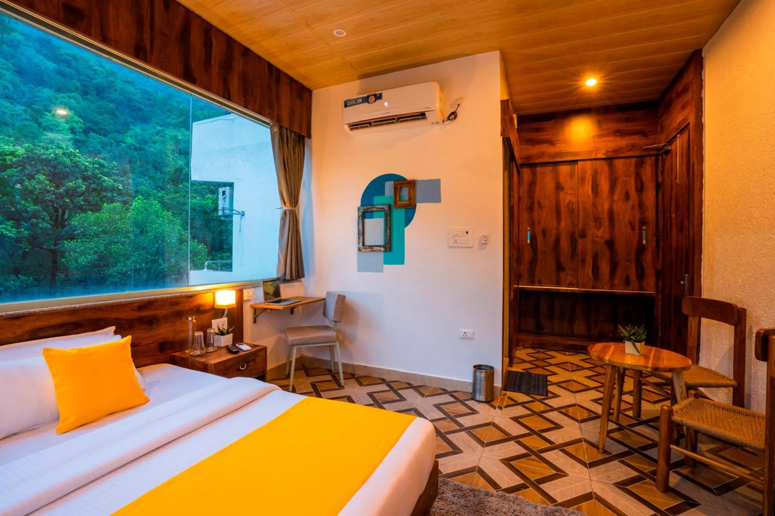 Bed in Zostel Rishikesh, Laxman Jhula