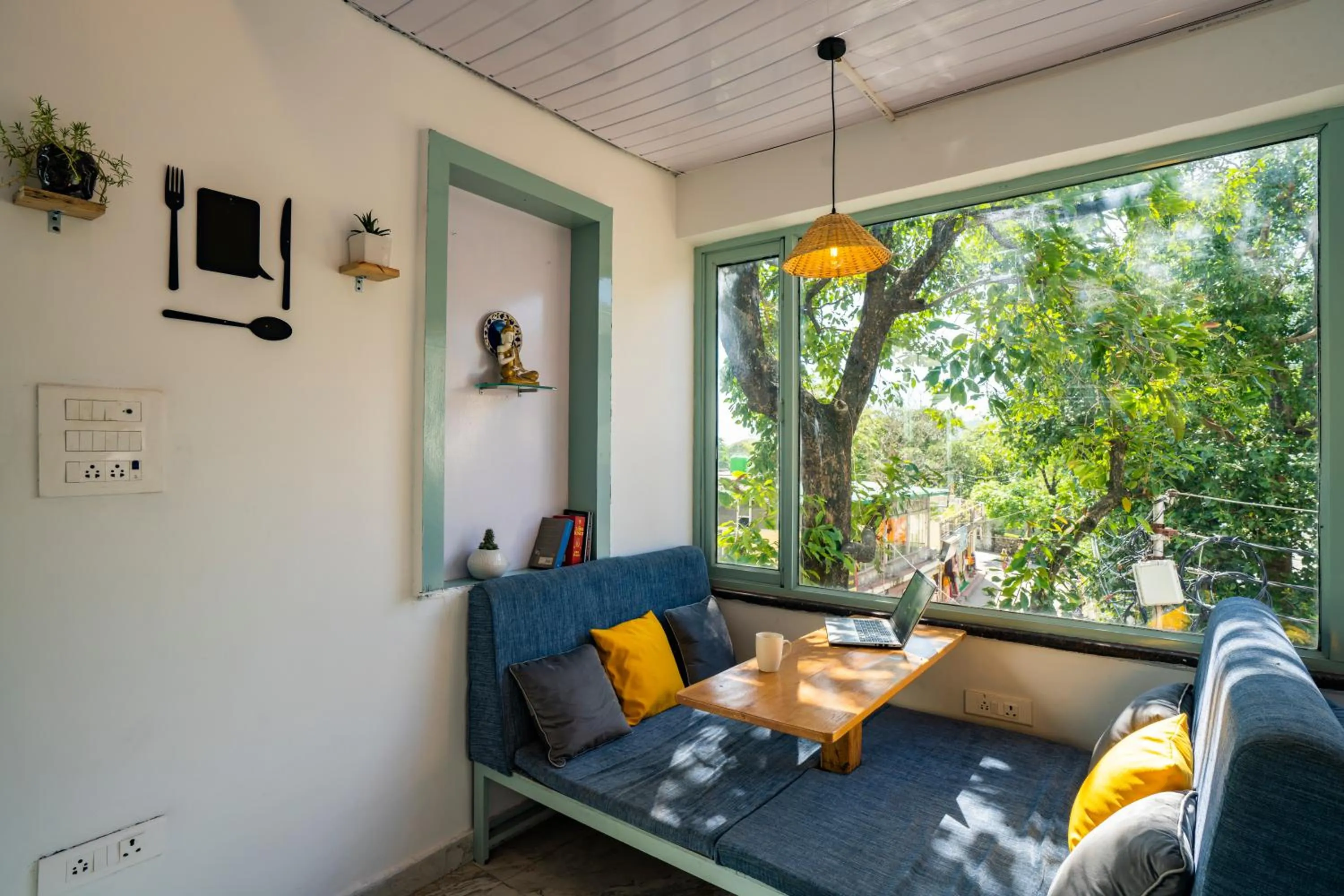 Day in Zostel Rishikesh, Laxman Jhula