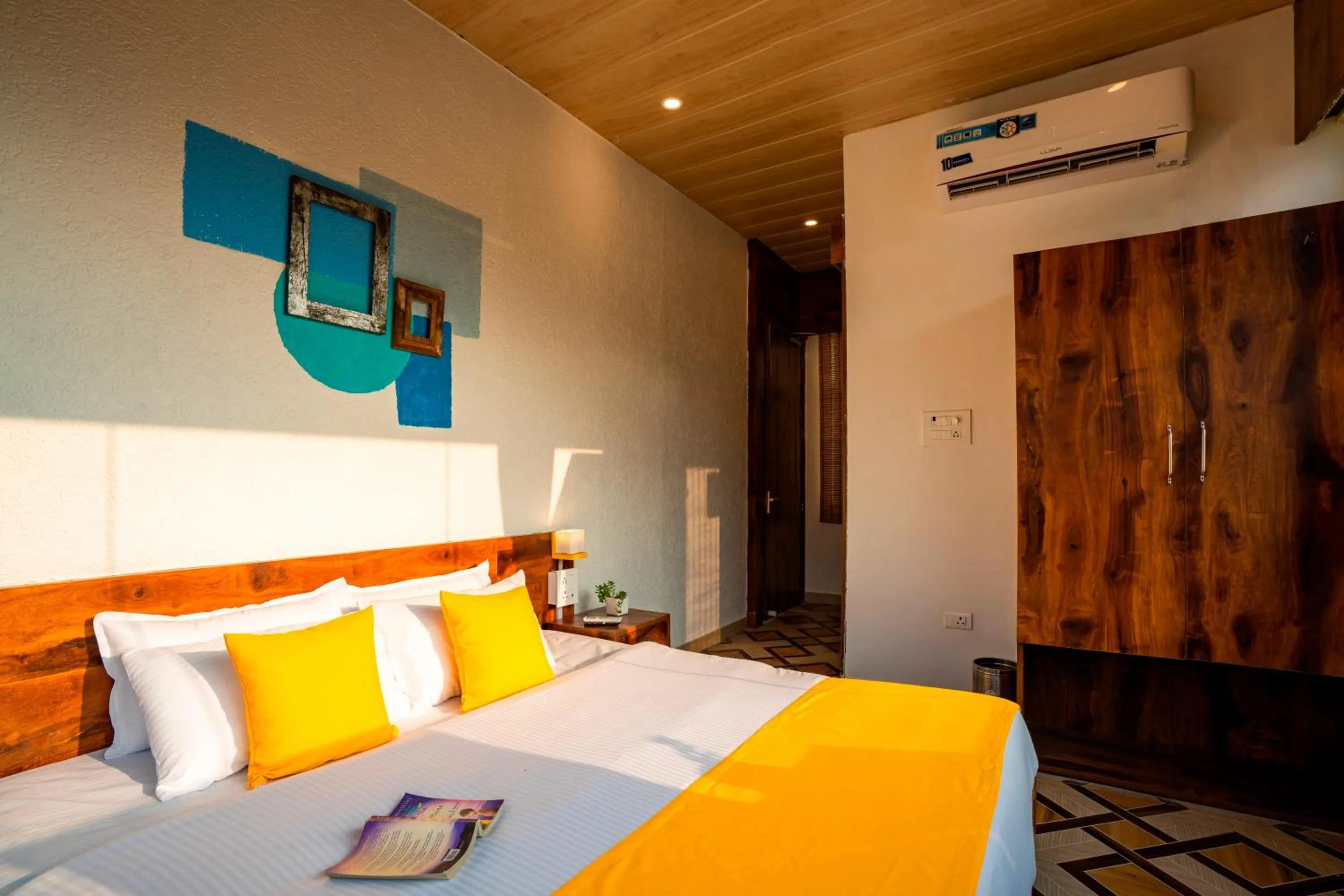 Bed in Zostel Rishikesh, Laxman Jhula