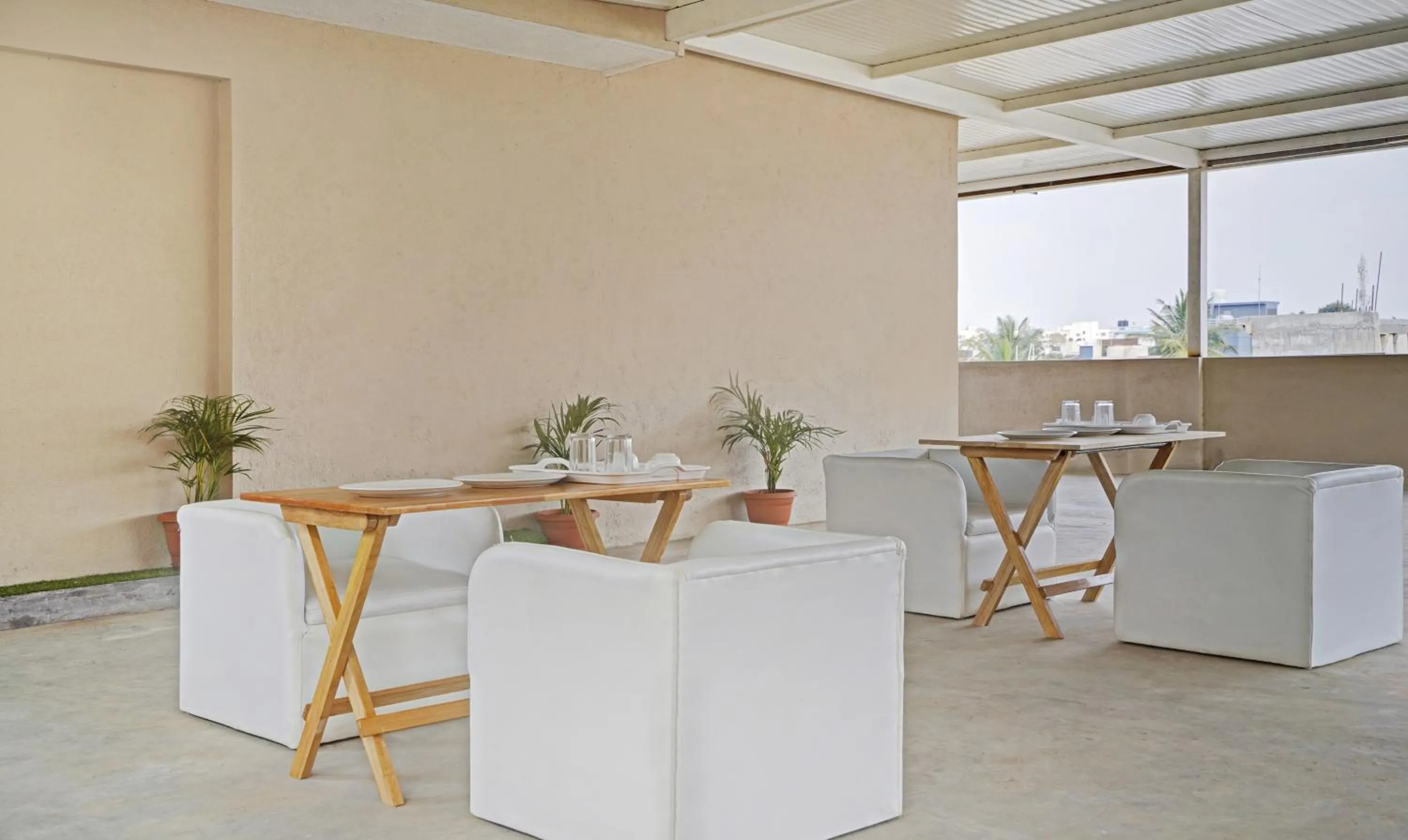 Restaurant/places to eat in Hotel Galaxy Suites Hebbal