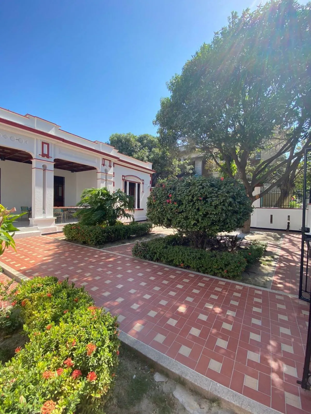 Property building in Hotel Casa Bethel