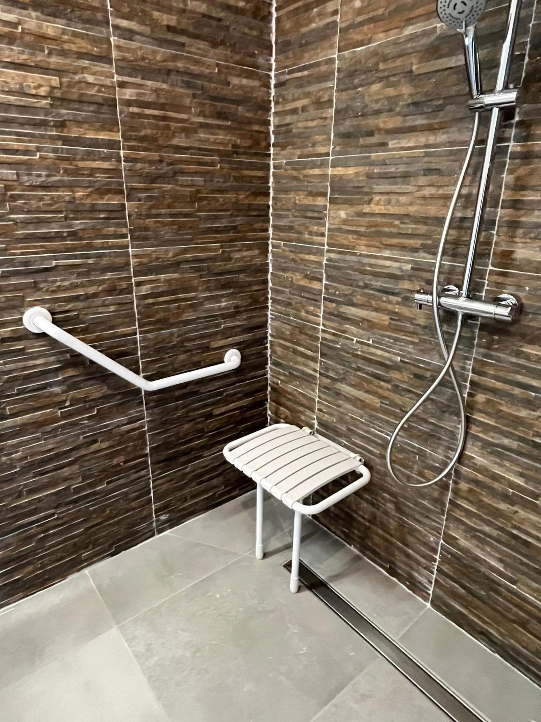 Shower in le Nomade en Provence