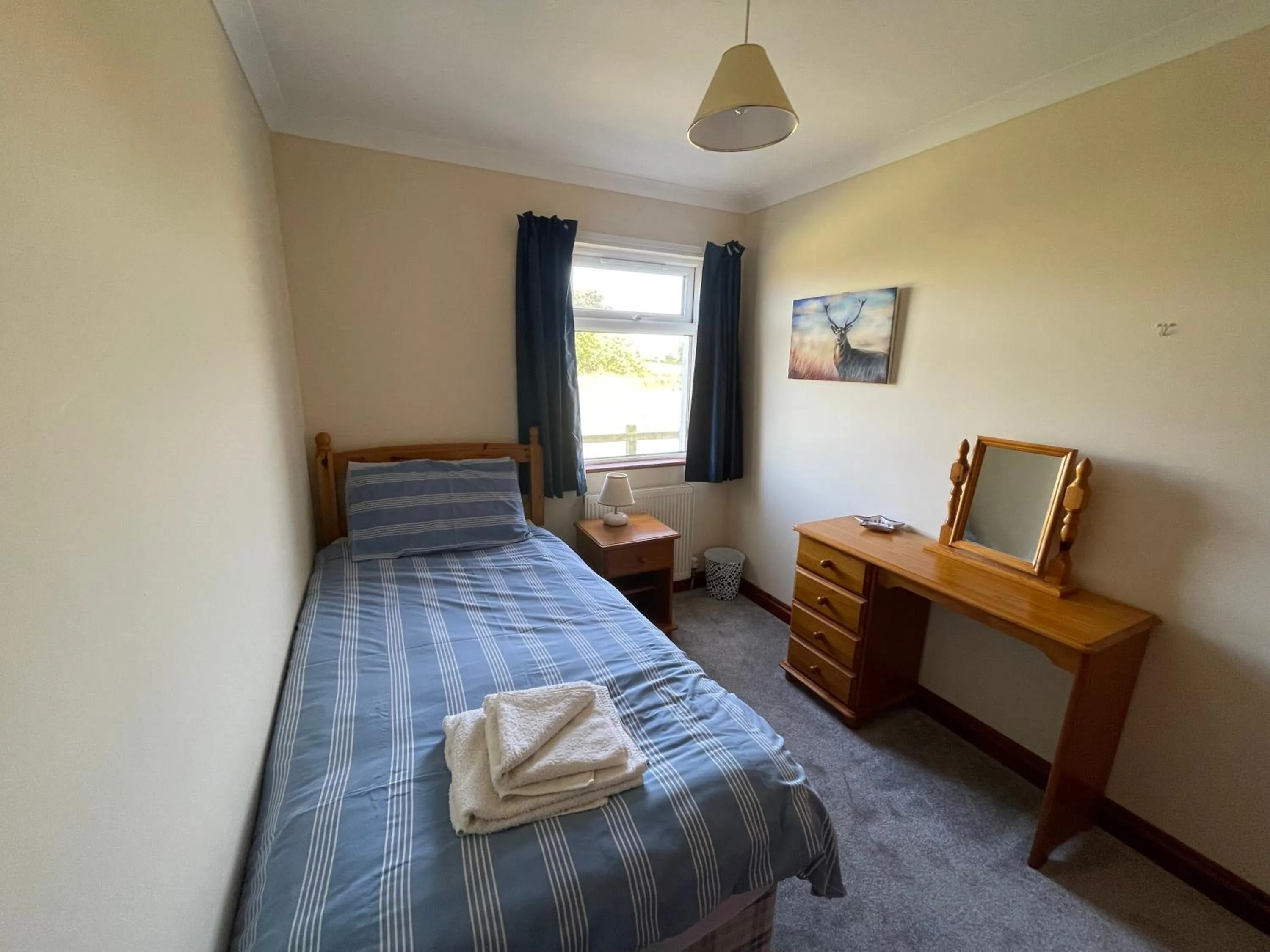 Bedroom, Bed in The Barn-family getaway - Nr Port Isaac