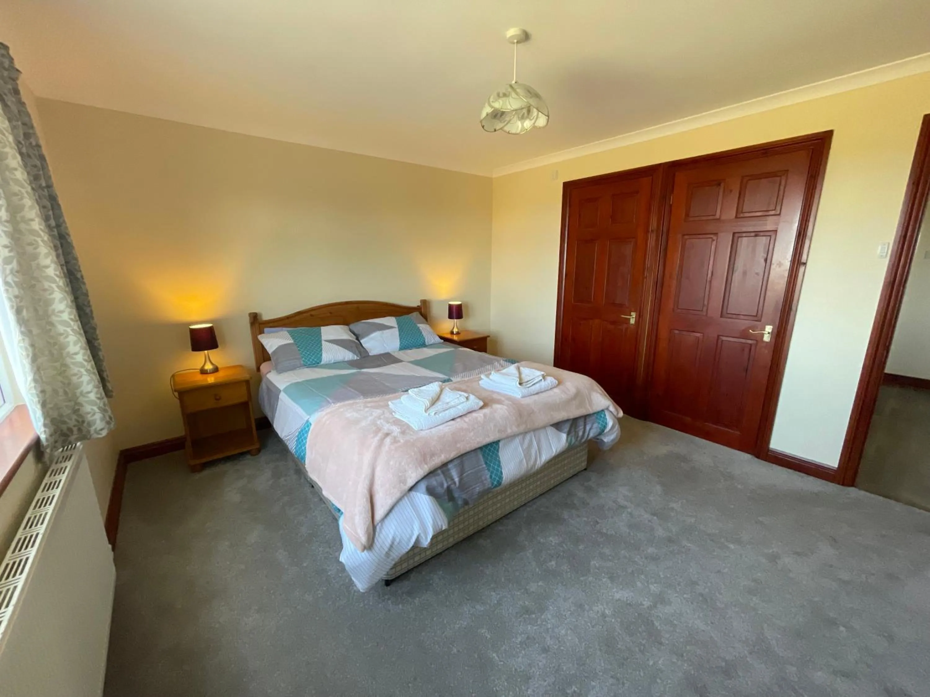 Bedroom, Bed in The Barn-family getaway - Nr Port Isaac