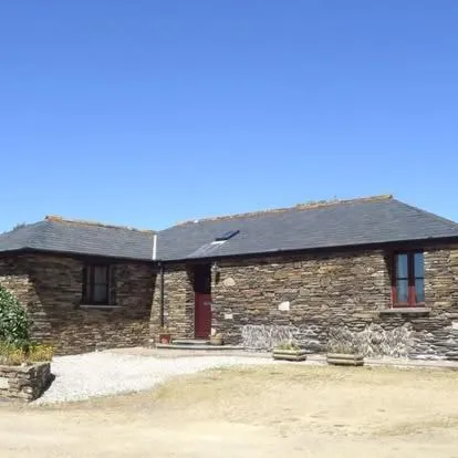 Property building in The Barn-family getaway - Nr Port Isaac