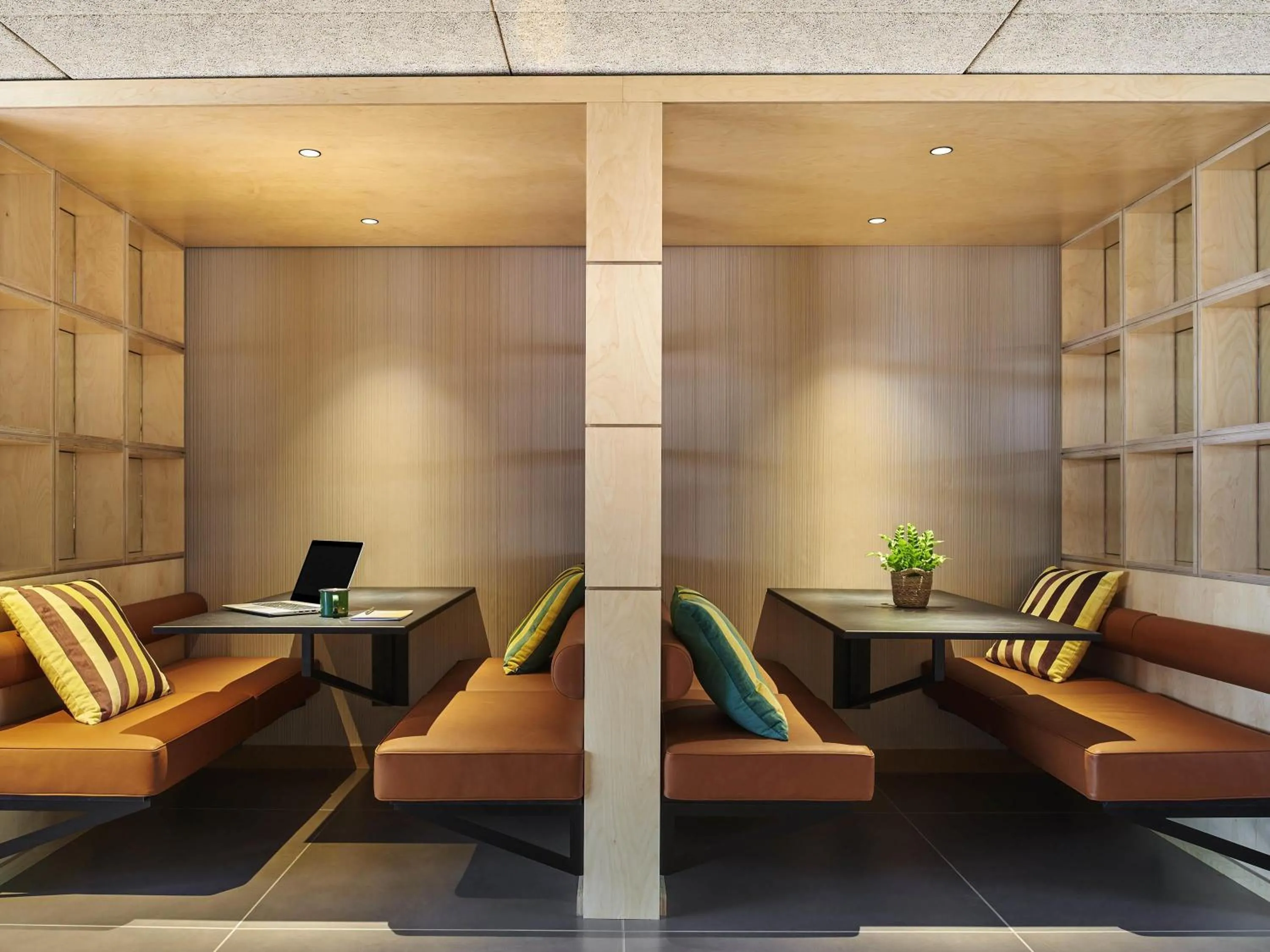 Breakfast in Ibis Budget Paris porte de la Chapelle - Aréna