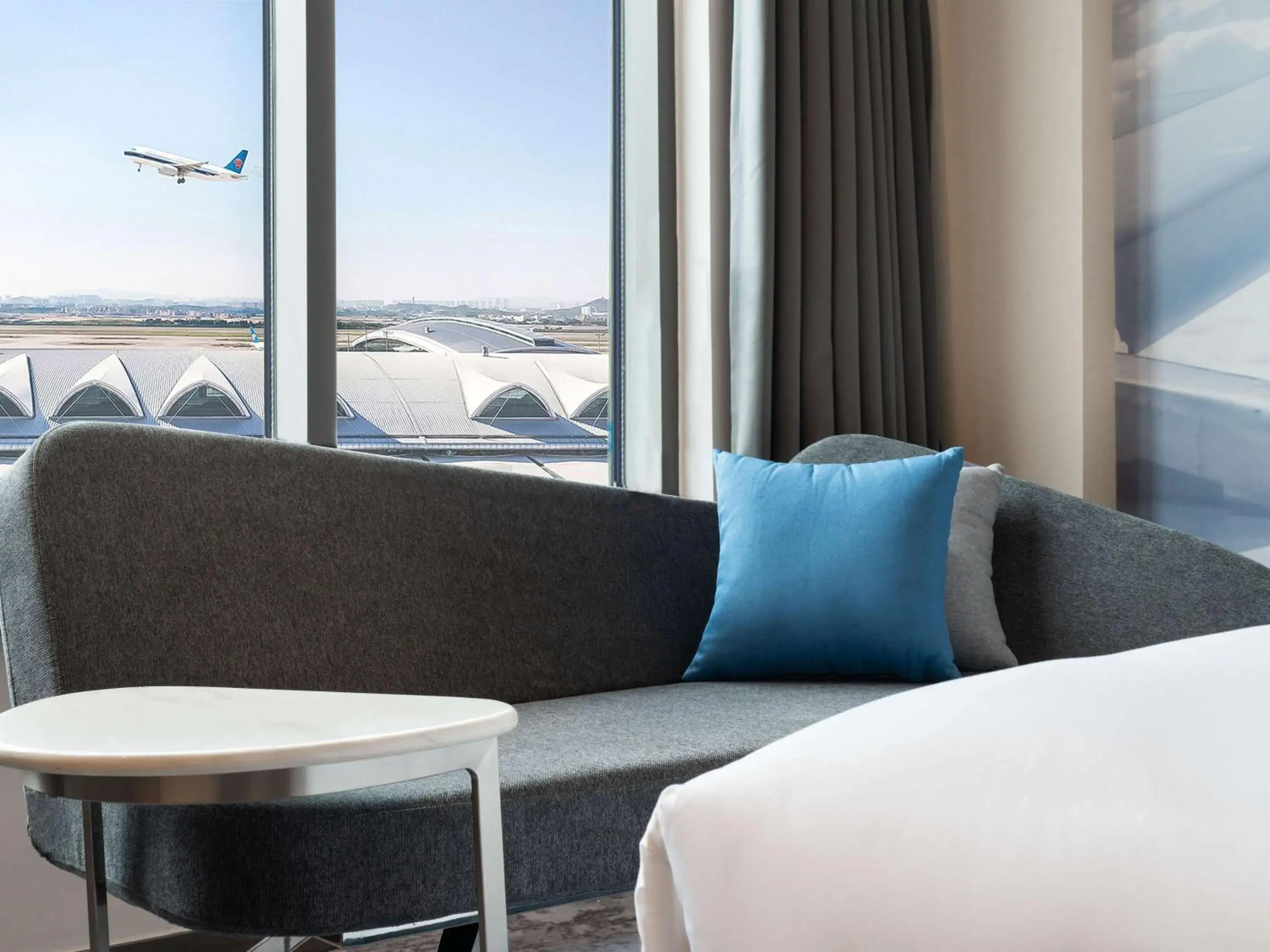 Novotel Guangzhou Baiyun Airport - Canton Fair Free Shuttle Bus & Official Registration Agency Novotel Guangzhou Baiyun Airport - Canton Fair Free Shuttle Bus & Official Registration Agency