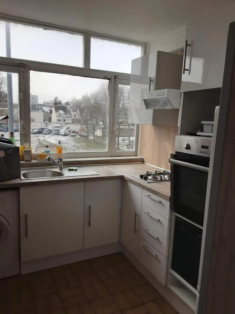 Kitchen or kitchenette in Chez Lalis