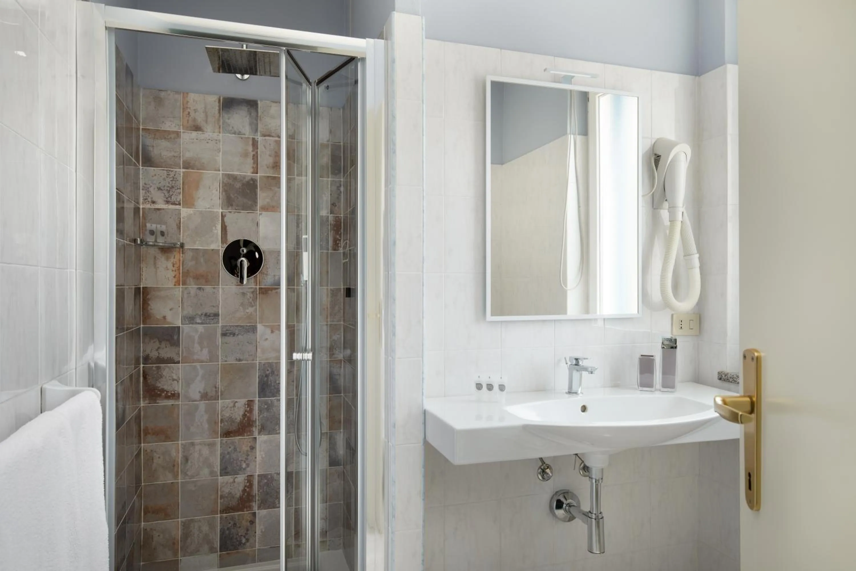 Shower in Hotel Rosa dei Venti