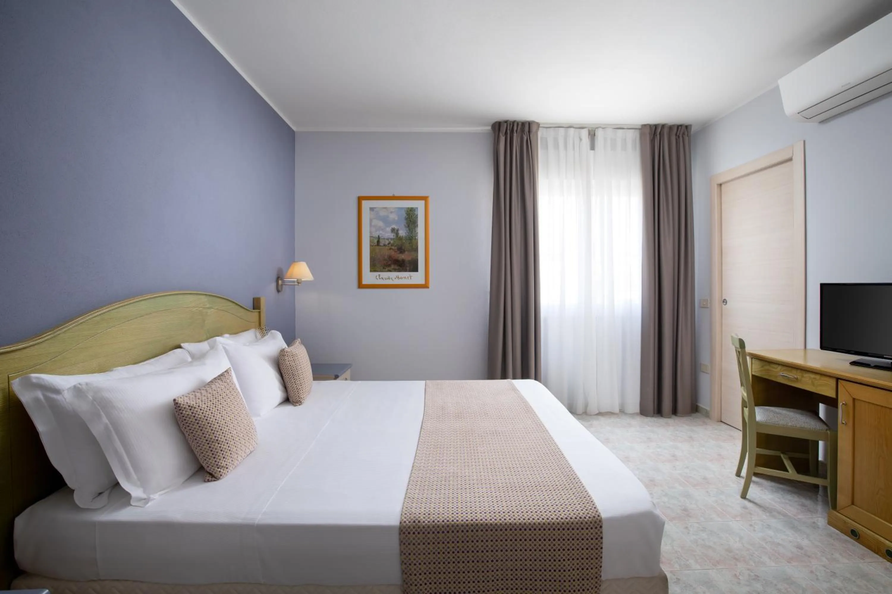 TV and multimedia, Bed in Hotel Rosa dei Venti