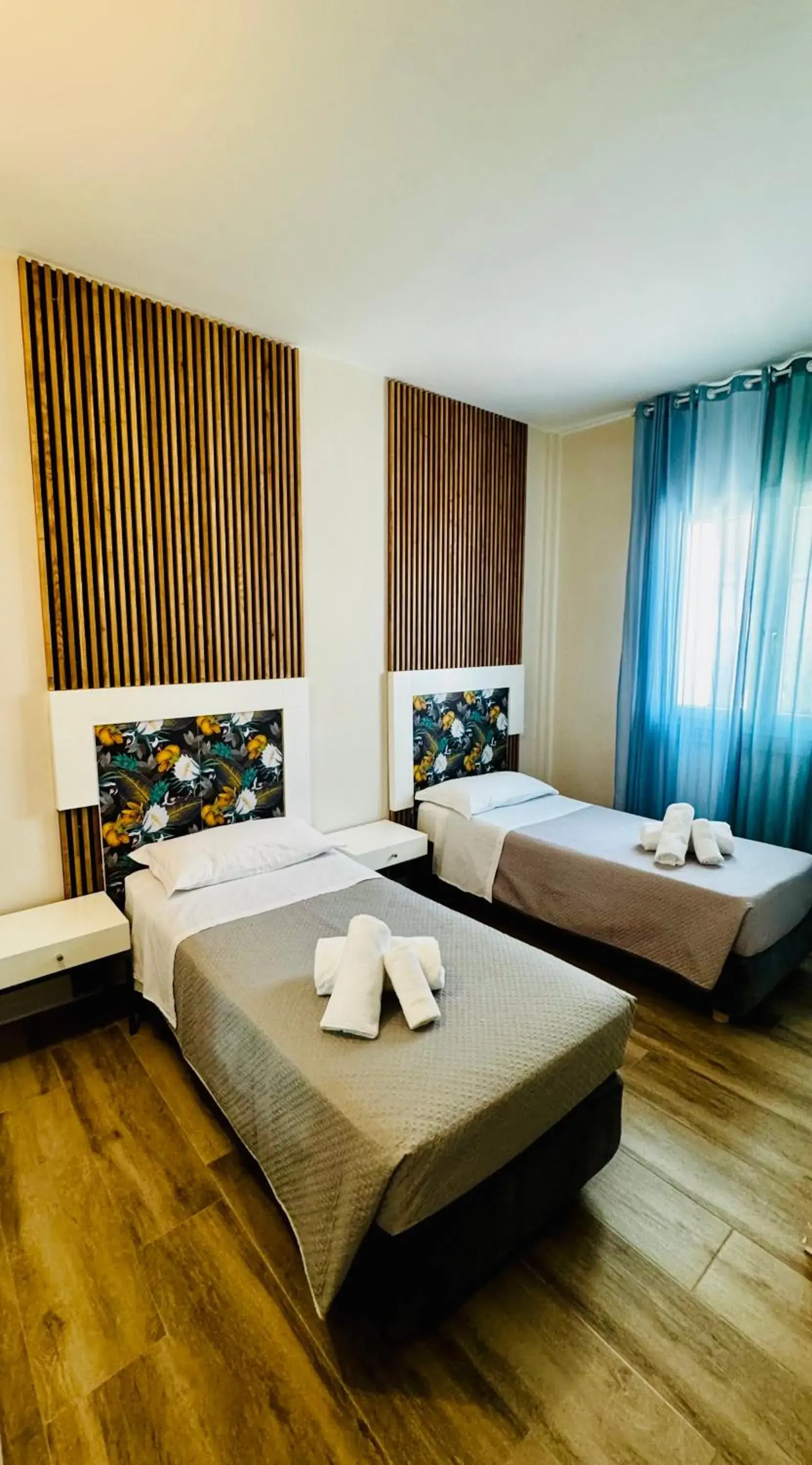 Triple Room in Hotel Lo Scoglio Triple Room in Hotel Lo Scoglio