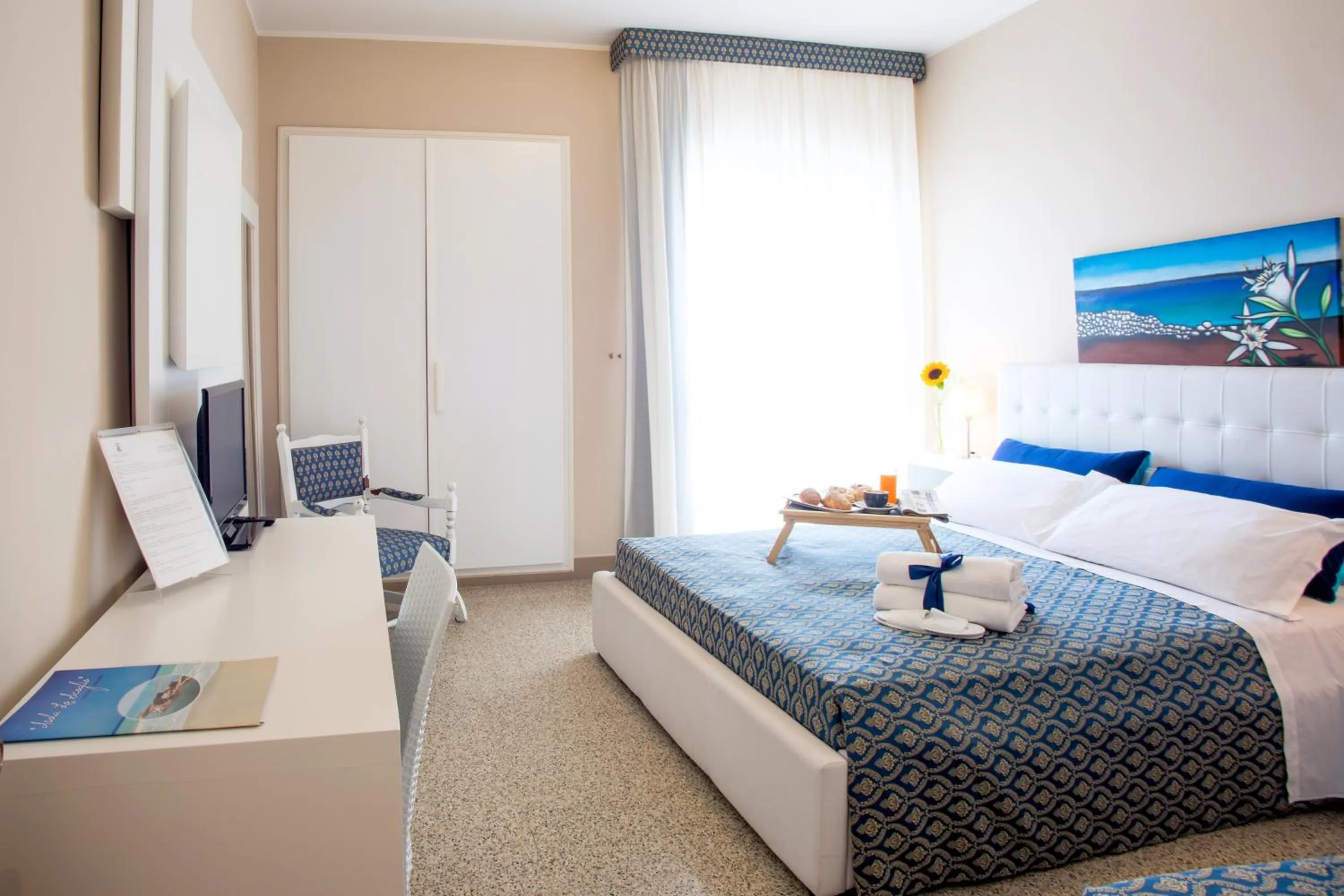 Bed in Hotel Lo Scoglio