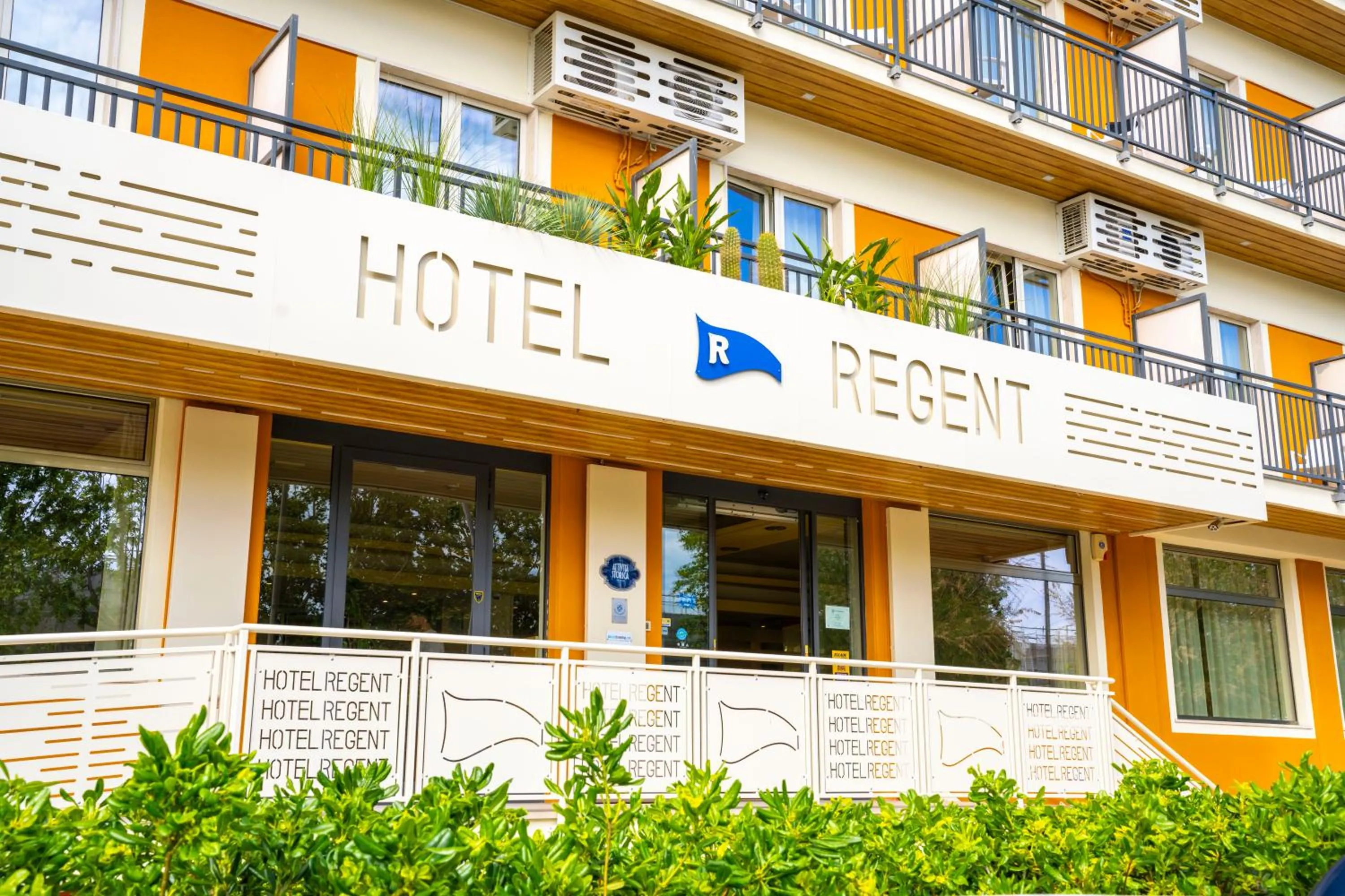 Property building in Hotel Regent