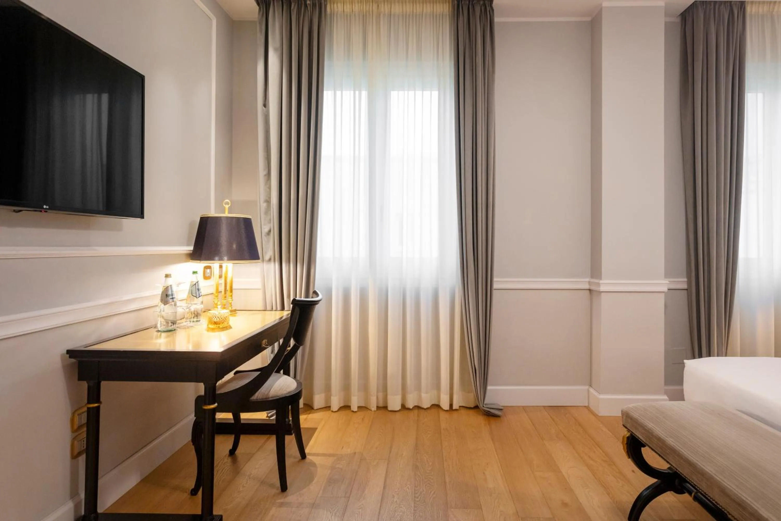 Bedroom, Bed in Grand Hotel Et Des Palmes