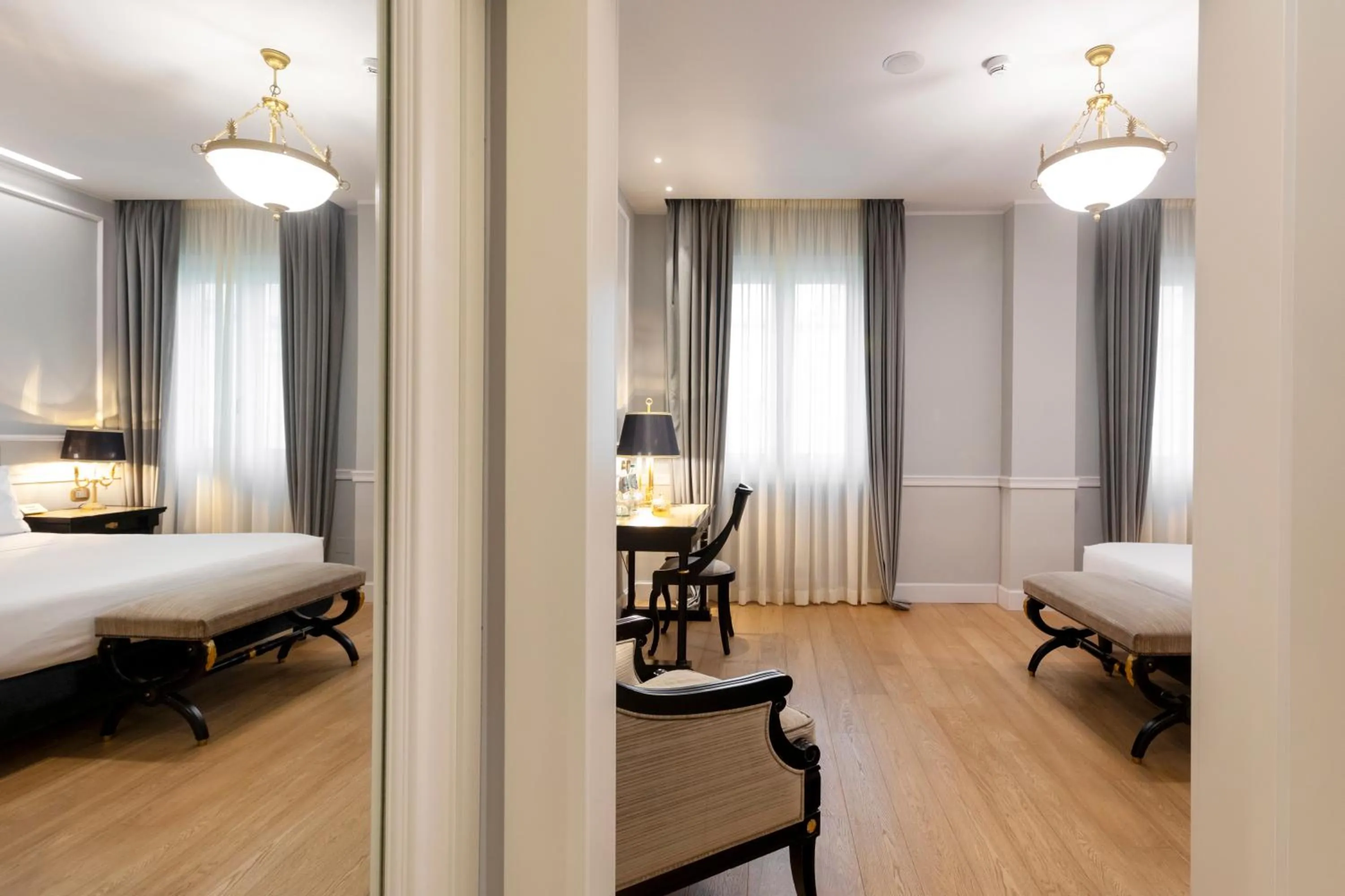 Photo of the whole room, Bed in Grand Hotel Et Des Palmes