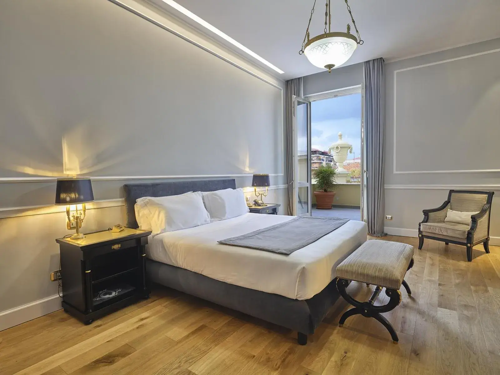 Junior Suite with Terrace in Grand Hotel Et Des Palmes Junior Suite with Terrace in Grand Hotel Et Des Palmes