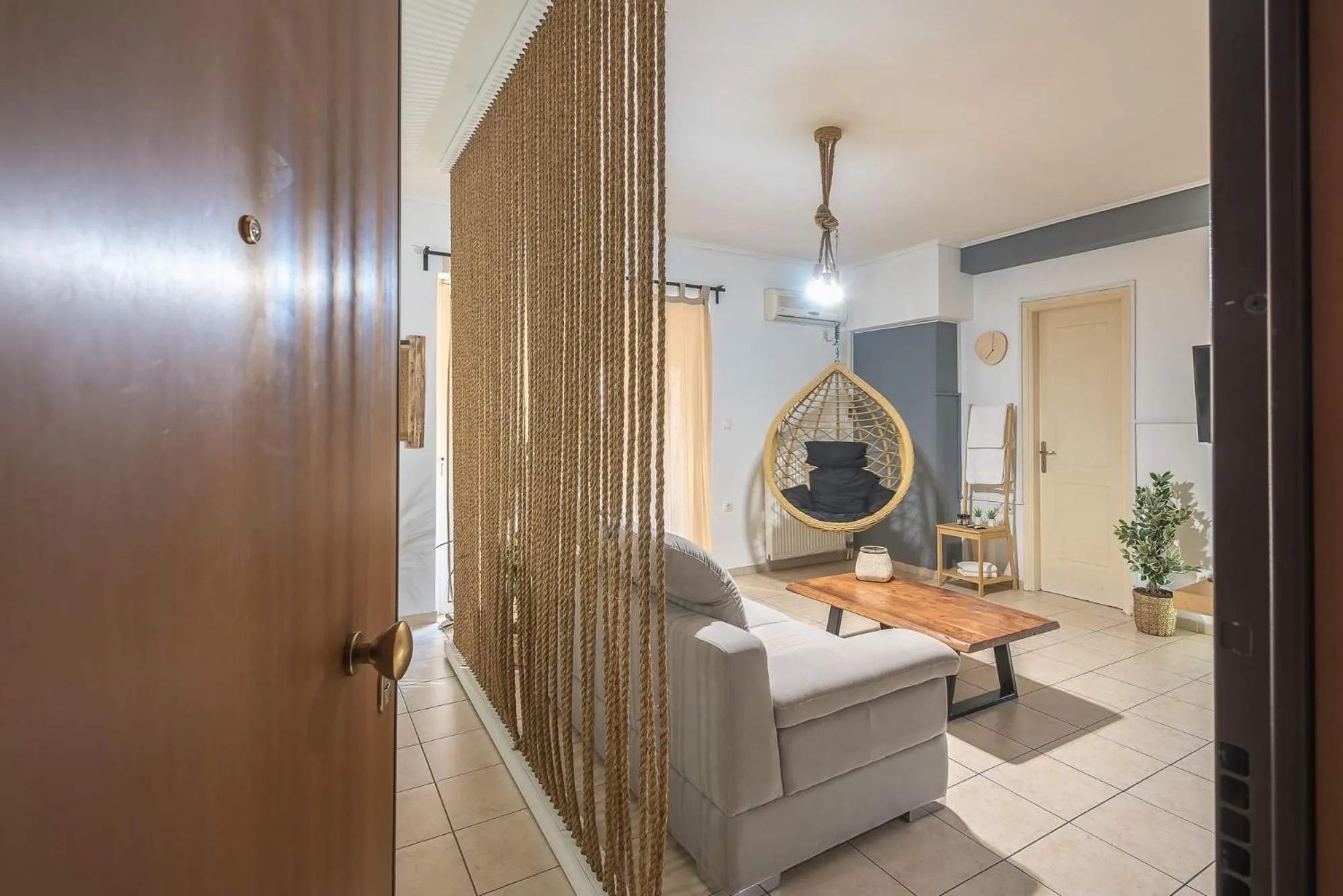 Living room, Bed in Athenian home