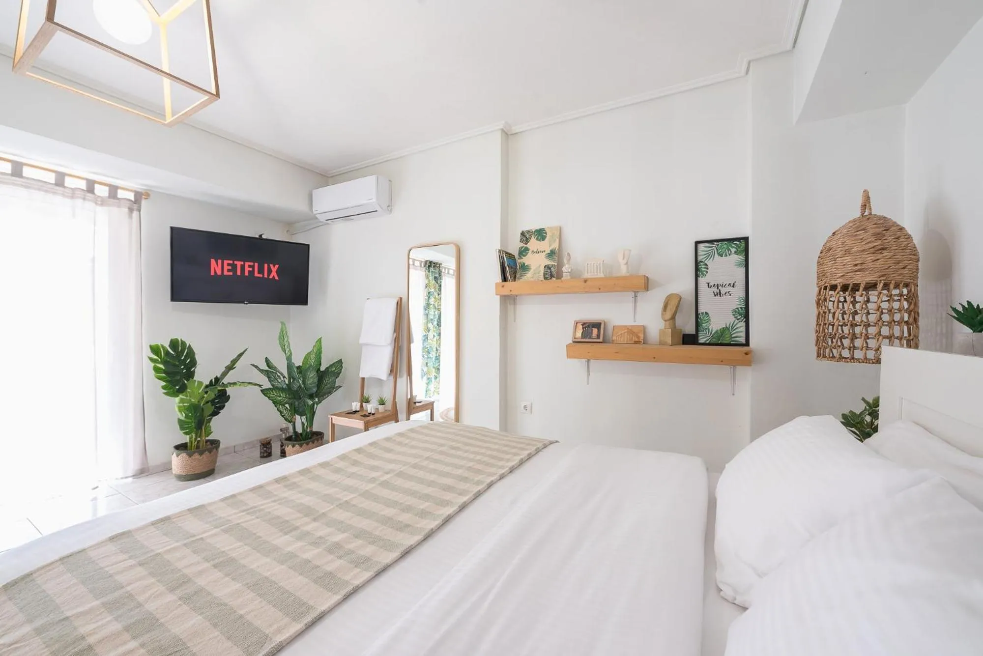 Bed in Athenian home