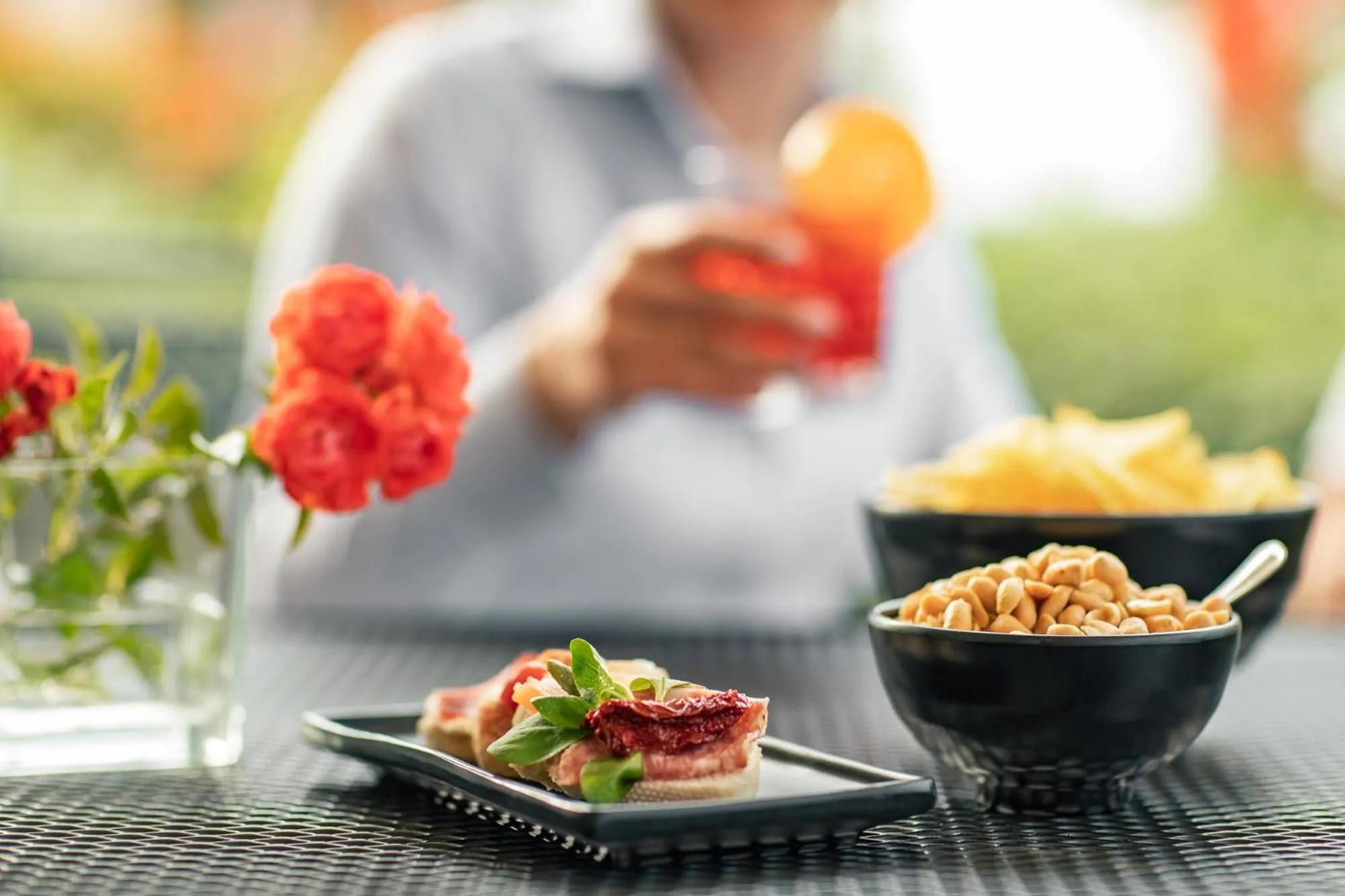 Restaurant/places to eat in Hotel Crystal