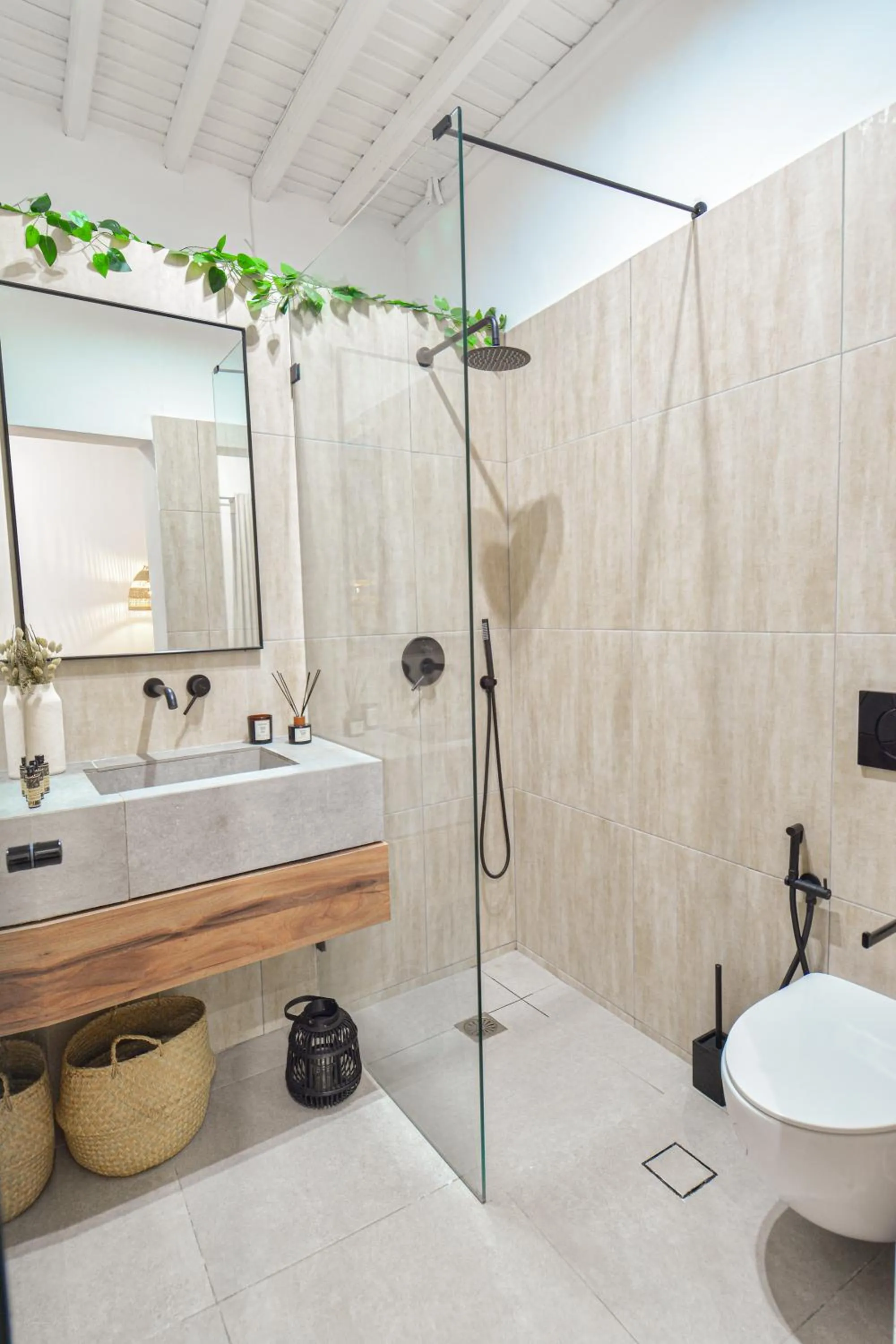 Bathroom in Oikia Suites Mykonos