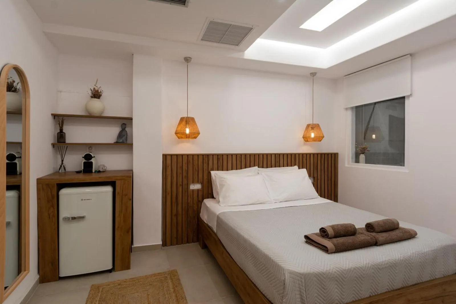Bed in Oikia Suites Mykonos