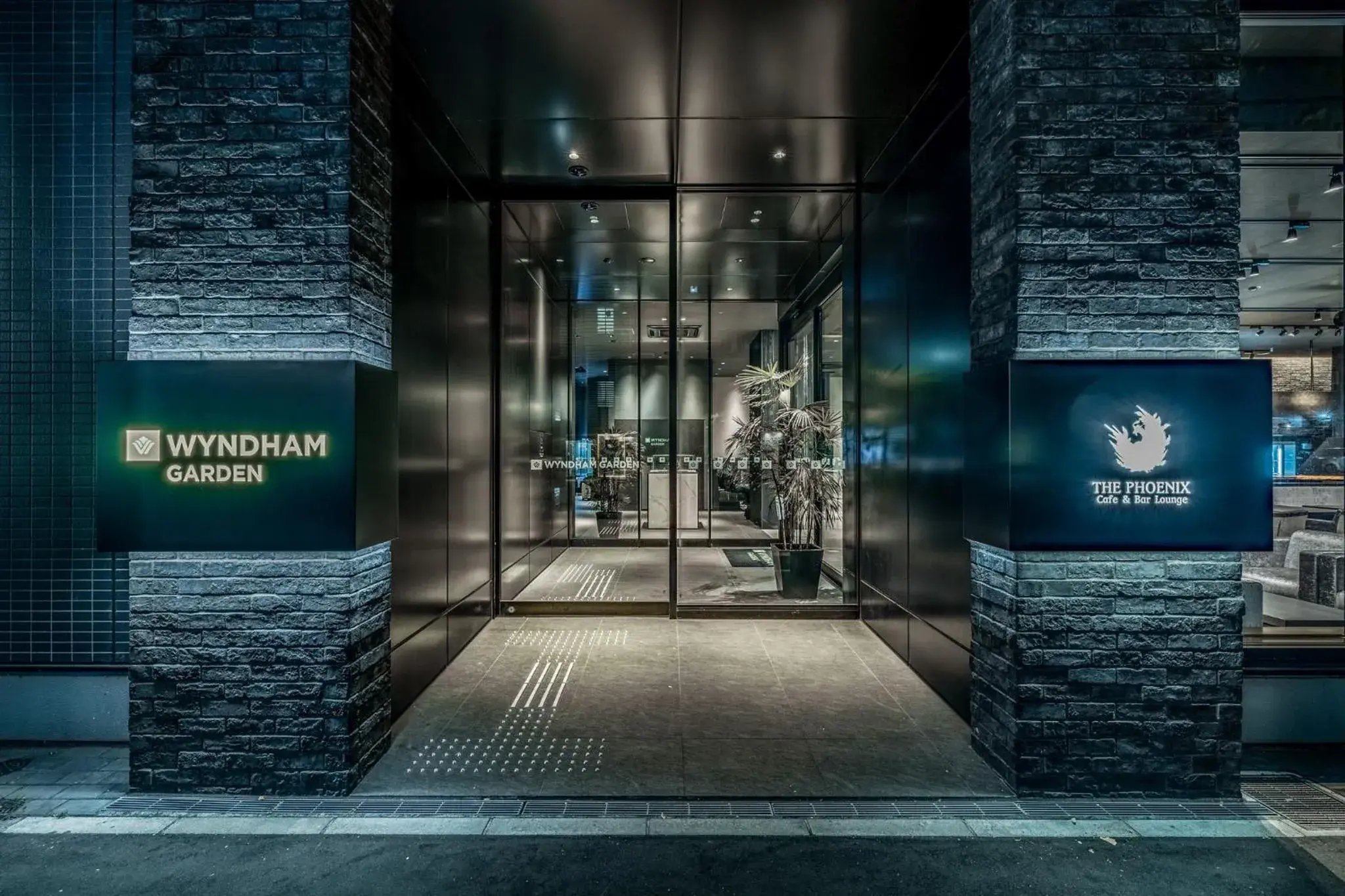 Property building in Wyndham Garden Sapporo Odori Property building in Wyndham Garden Sapporo Odori