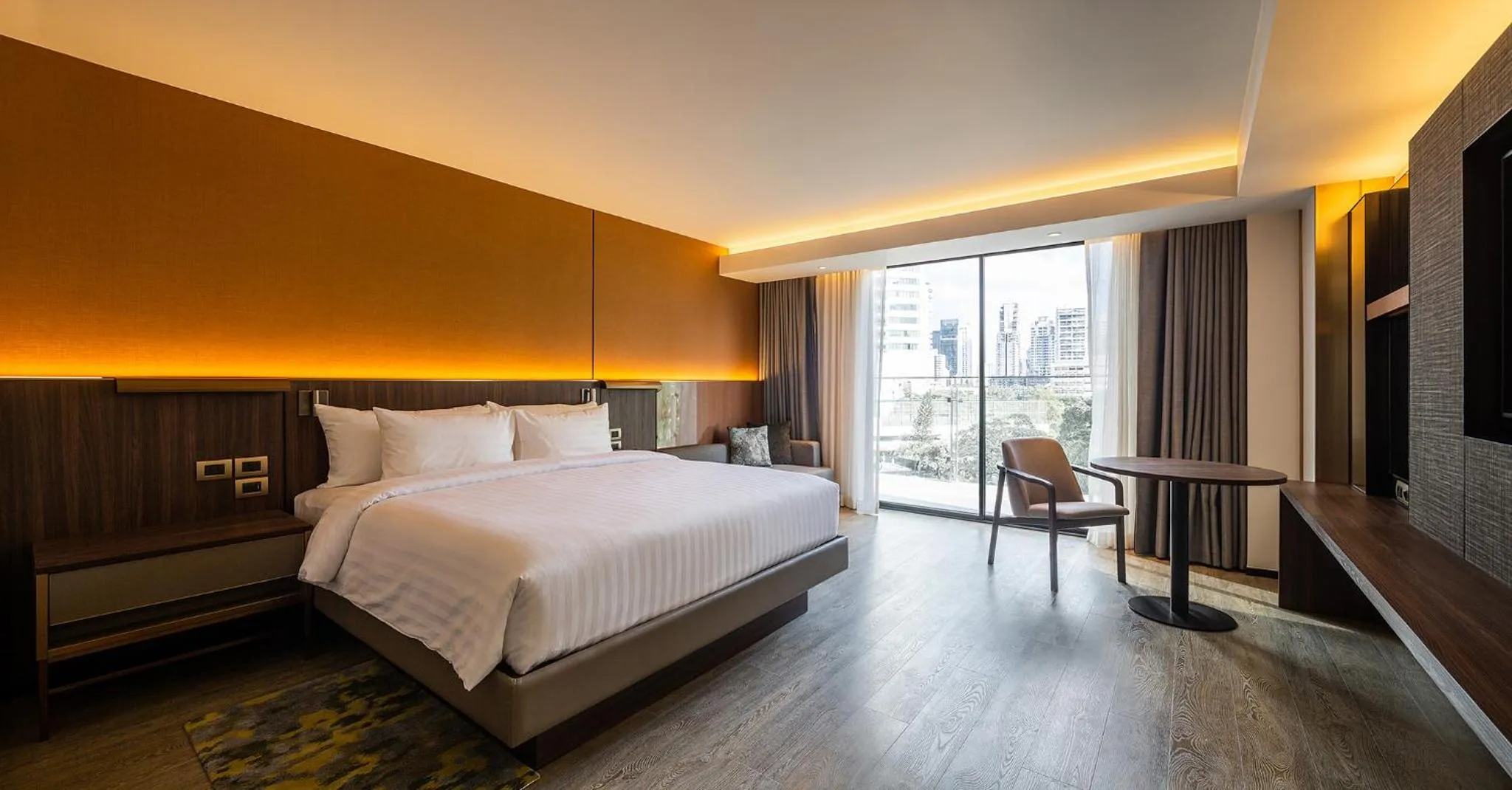 Bedroom, Bed in Gardina Asoke Hotel & Residence