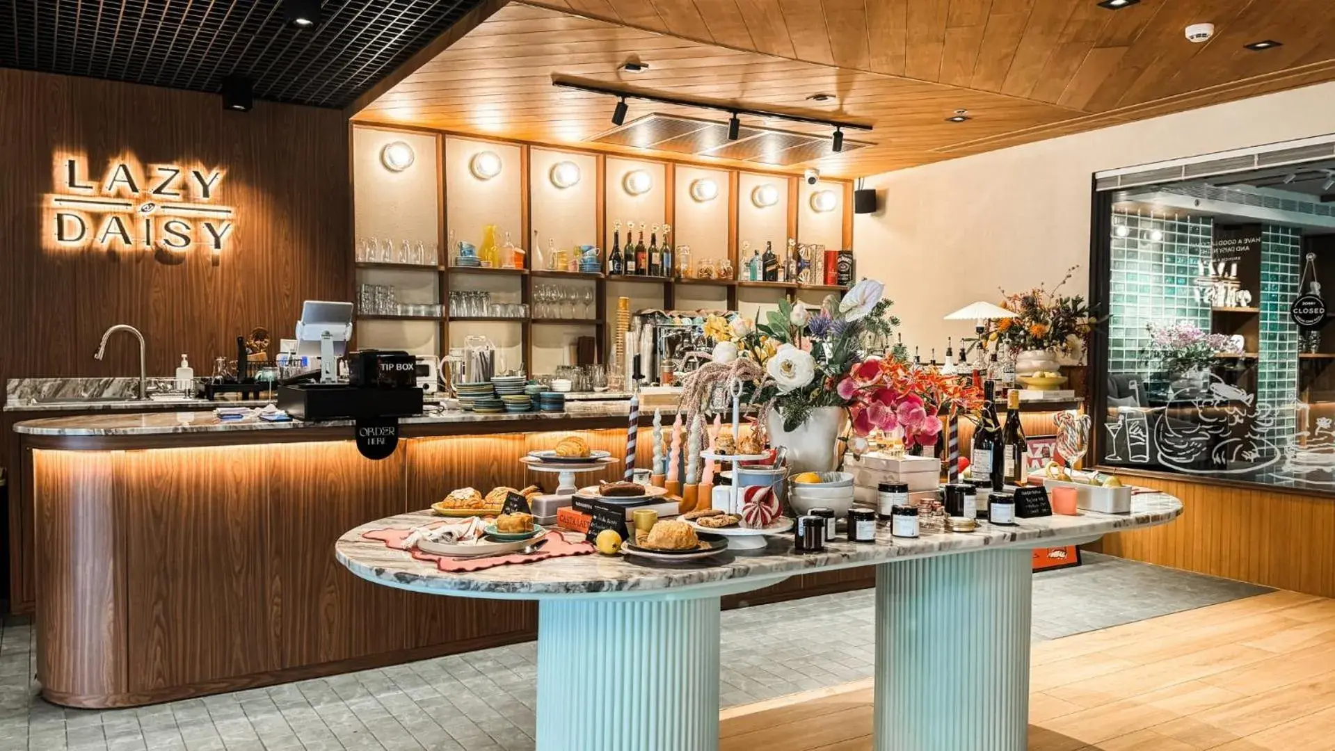 Restaurant/places to eat in Gardina Asoke Hotel & Residence Restaurant/places to eat in Gardina Asoke Hotel & Residence