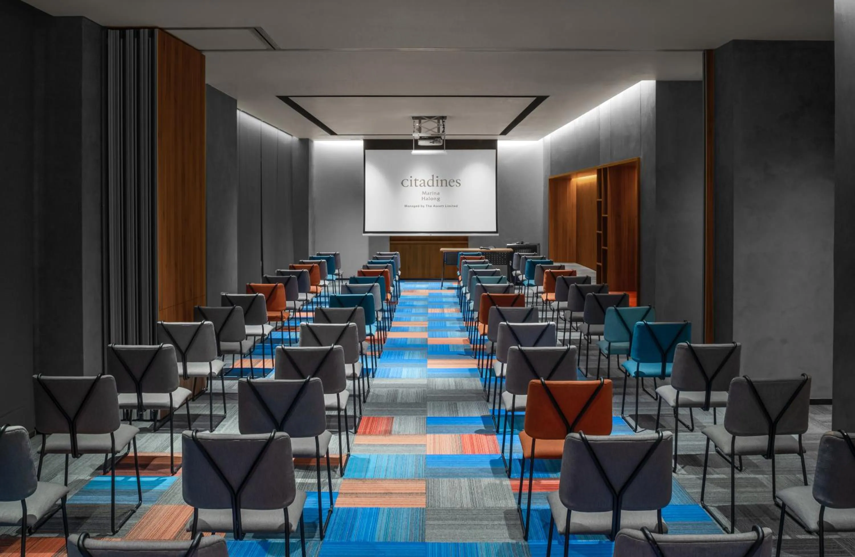 Meeting/conference room in Citadines Marina Halong