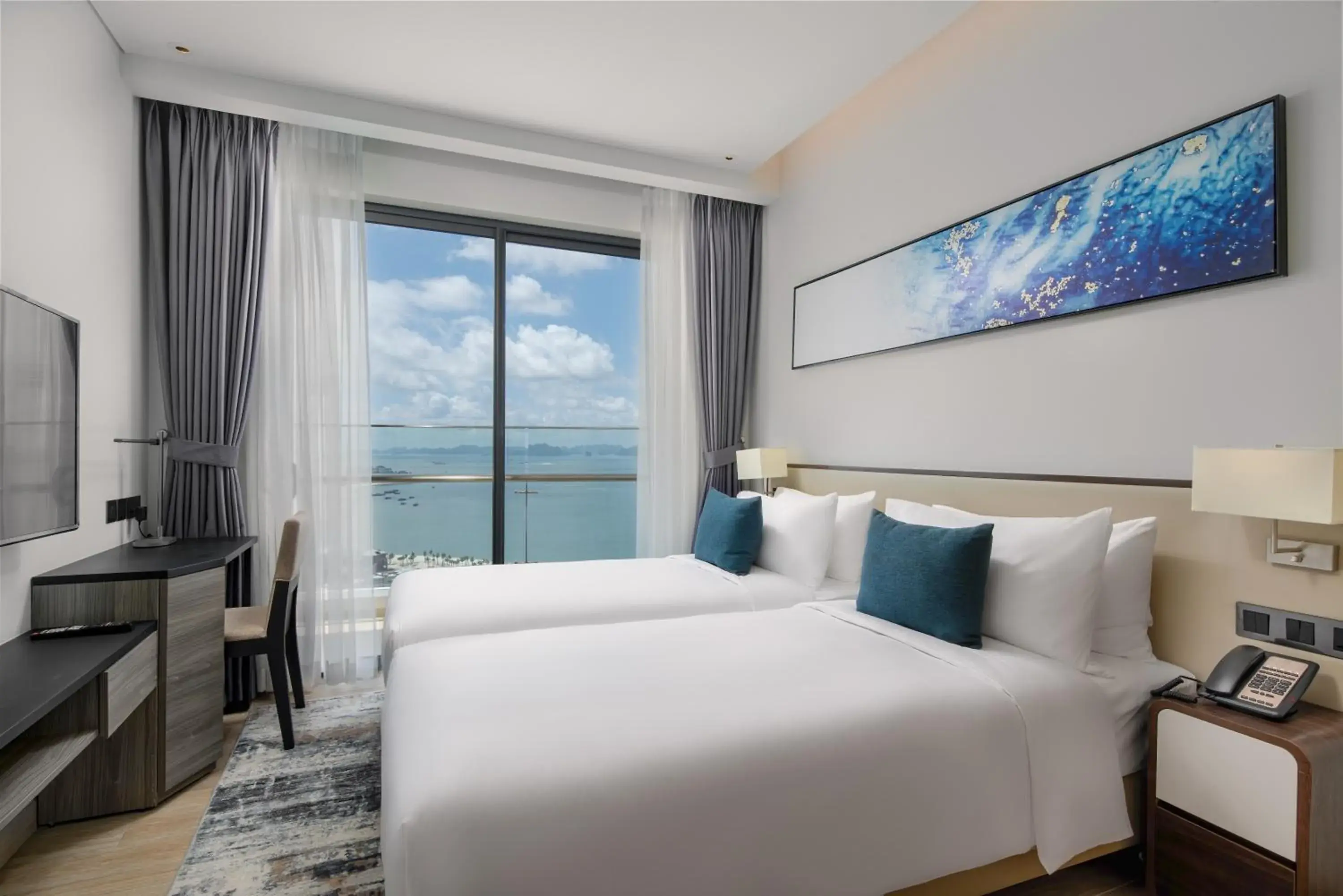 Bedroom, Bed in Citadines Marina Halong Bedroom, Bed in Citadines Marina Halong