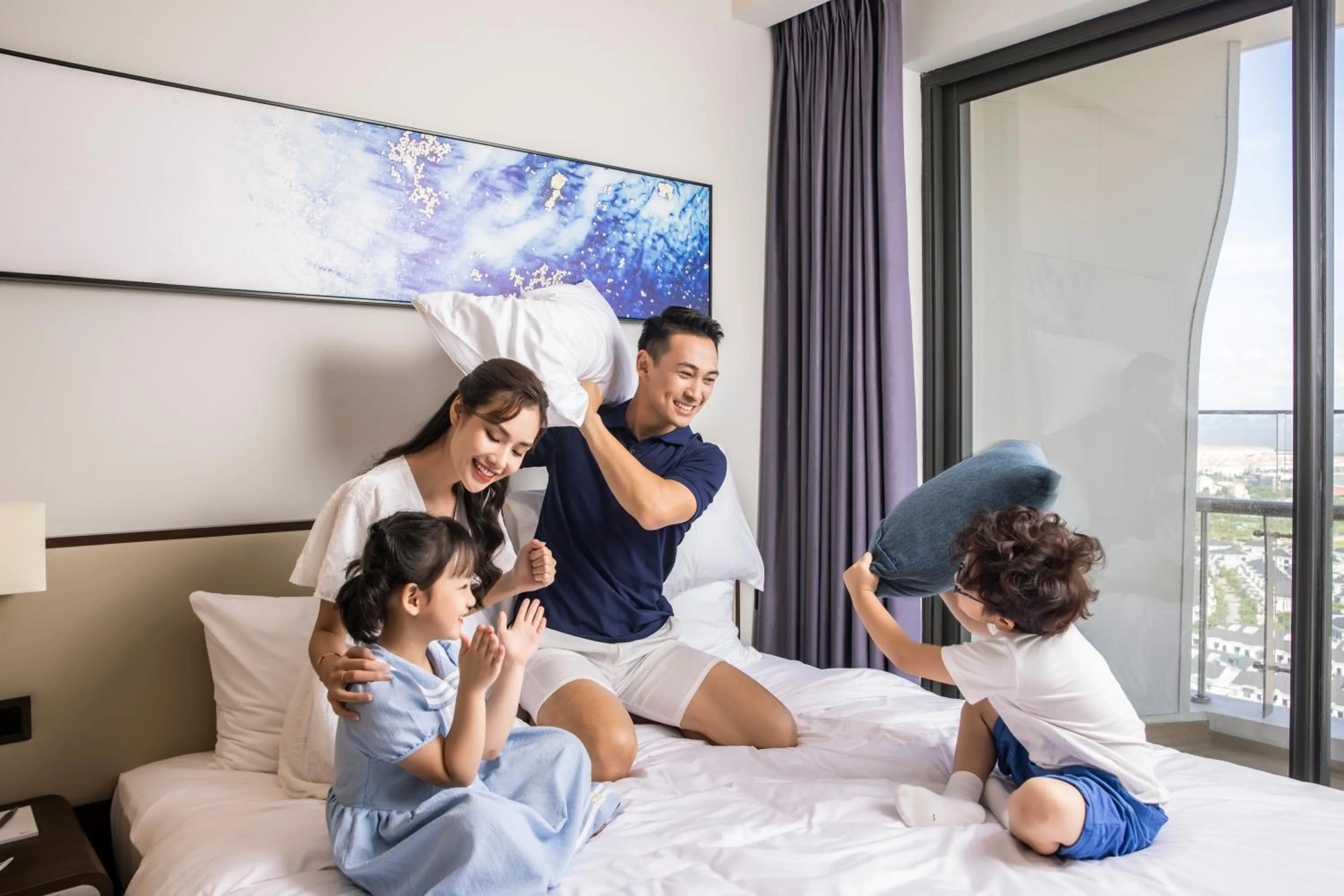 Bedroom, Bed in Citadines Marina Halong