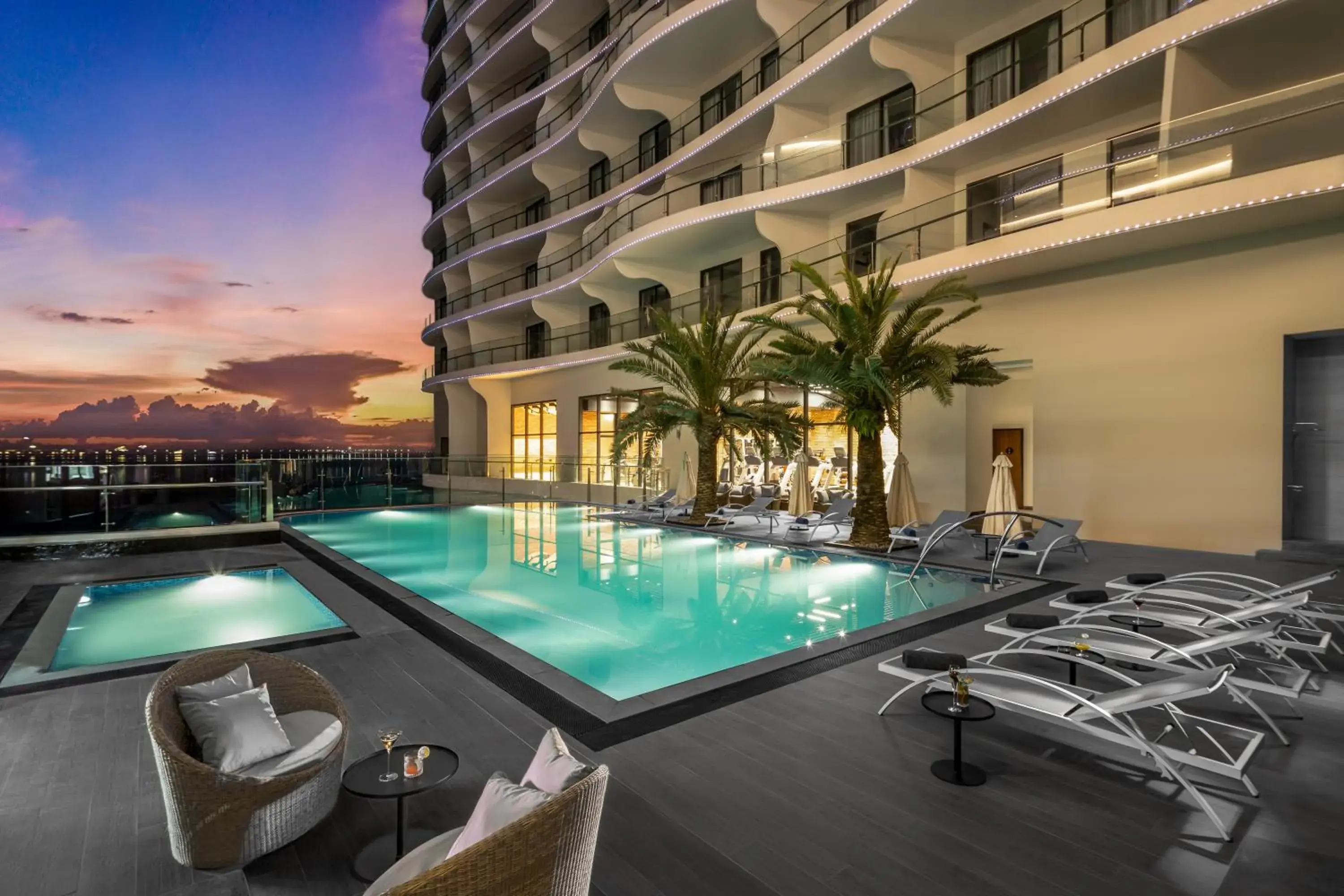 Swimming pool in Citadines Marina Halong Swimming pool in Citadines Marina Halong